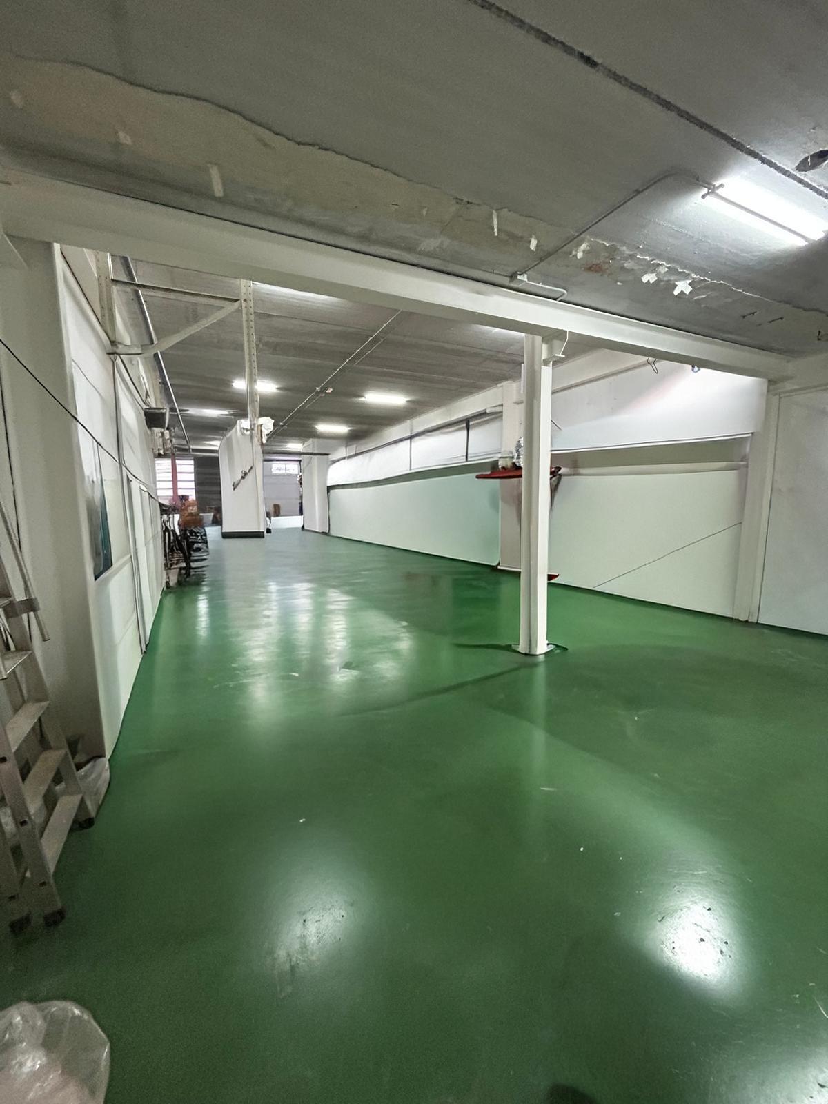 Factory en Venta en Carrer Comuna di Carrara - 18