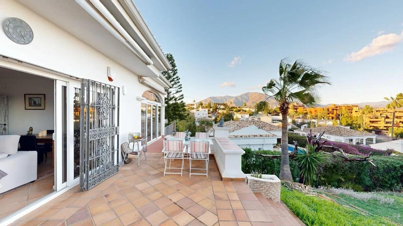 Villa en Venta en Calle del Murmullo - 2