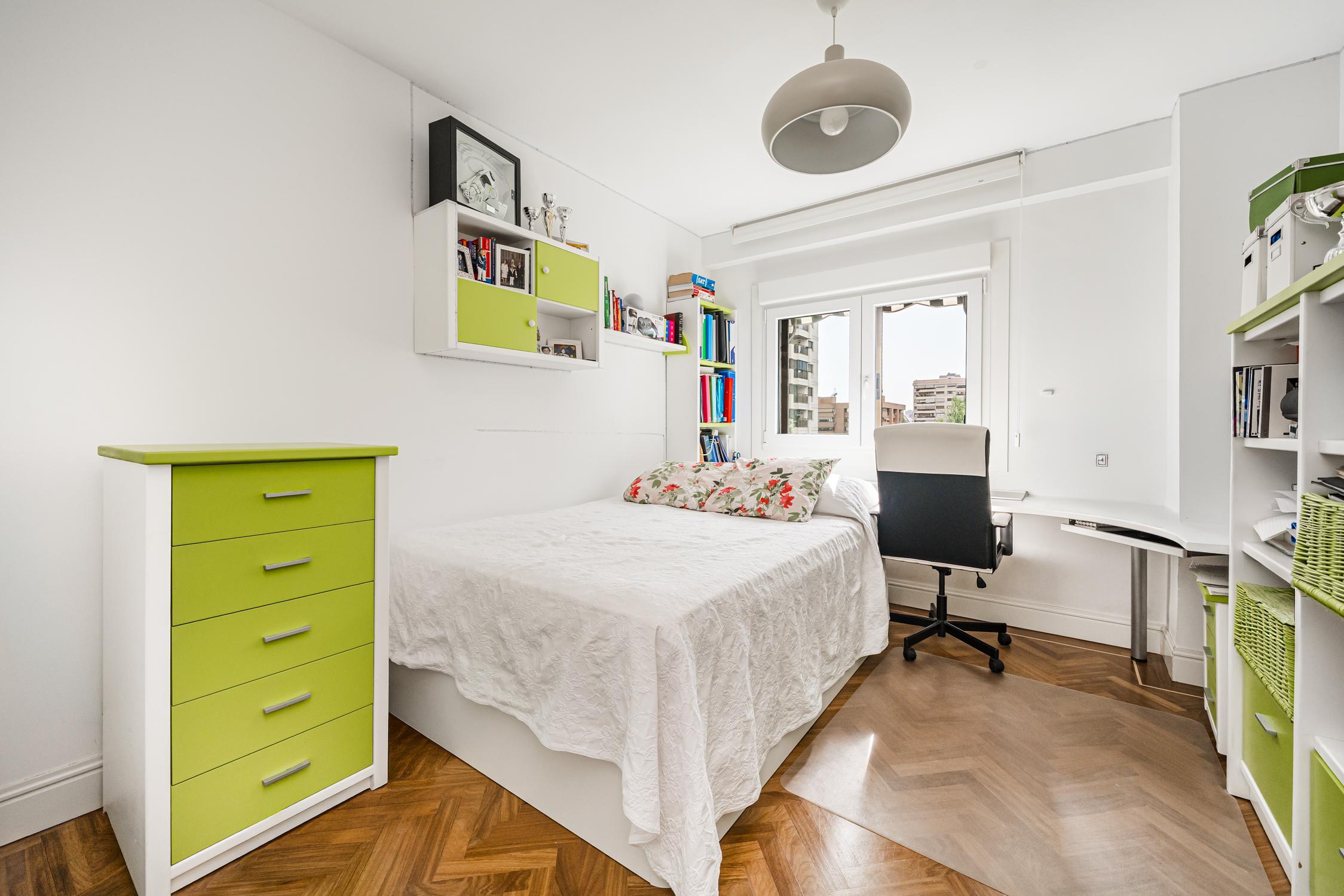 Piso en Venta en Calle de Julio Palacios - 19