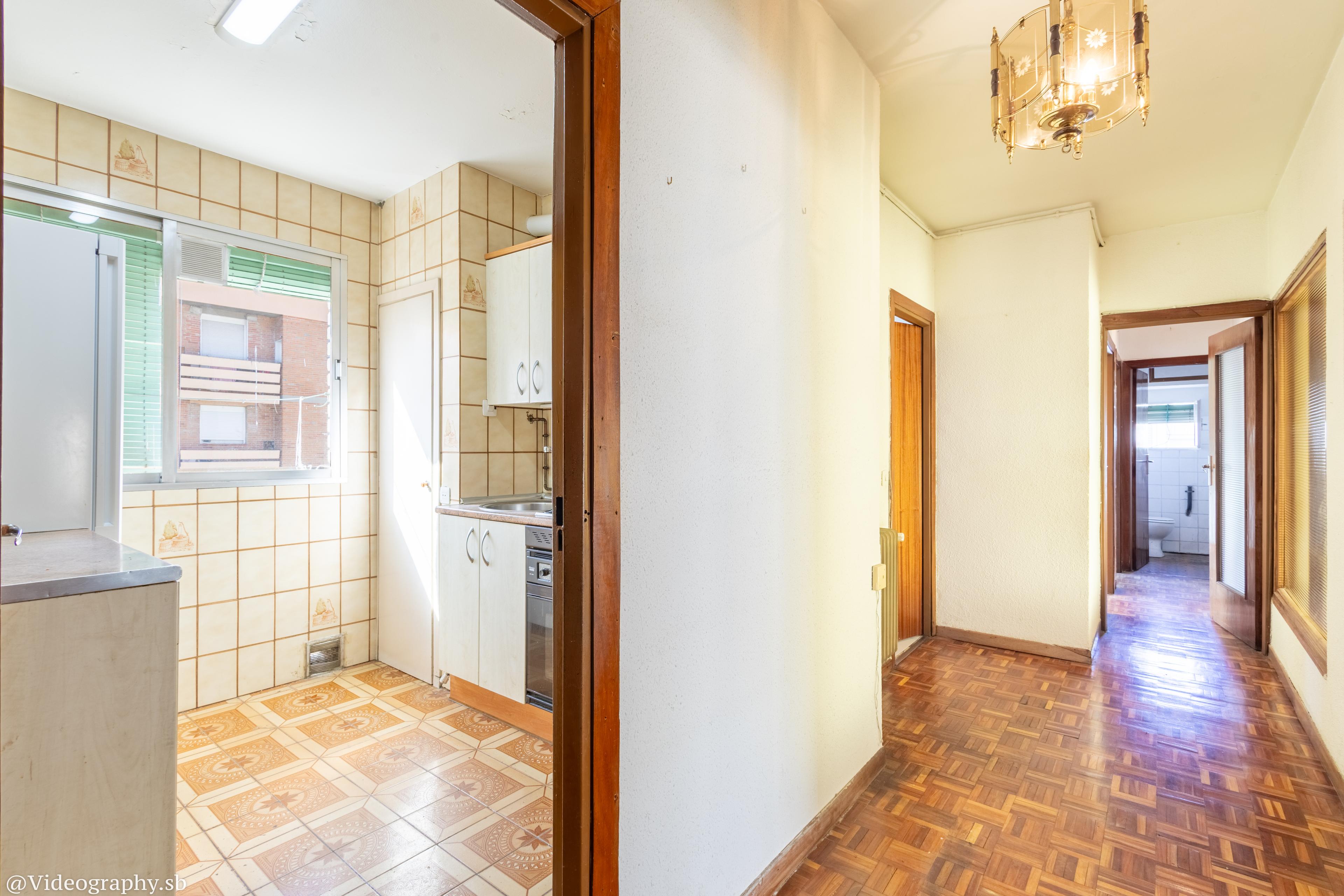 Piso en Venta - Calle de Arroyo de Fontarrón - 4