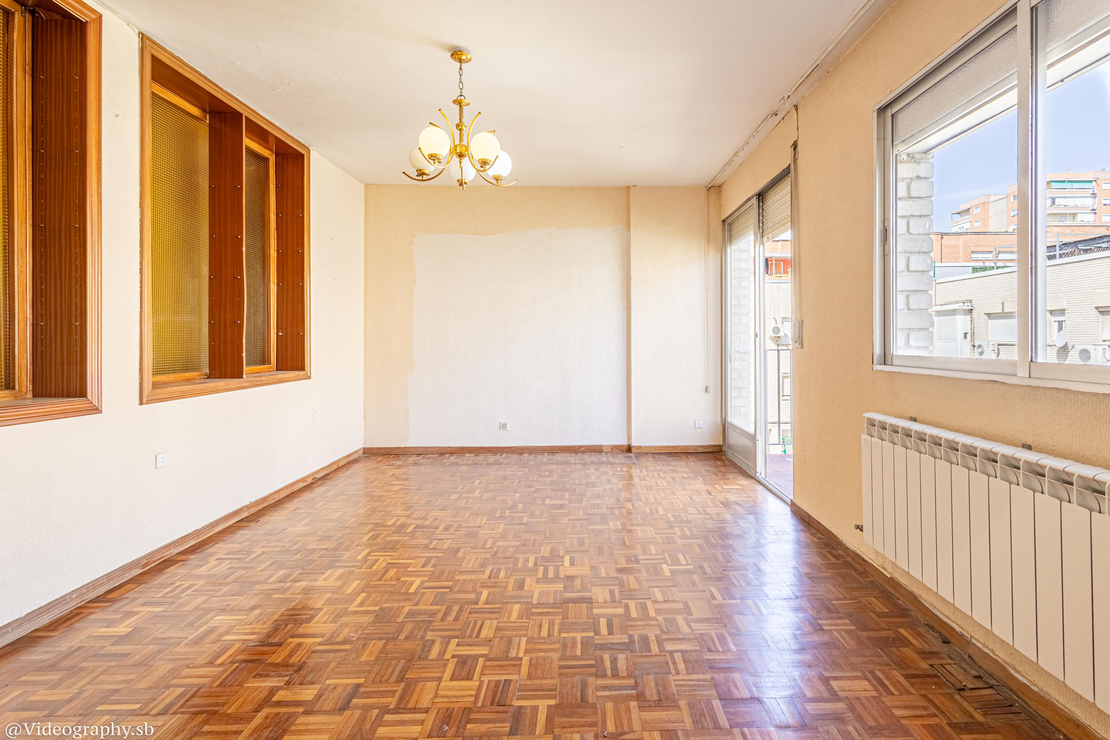 Piso en Venta - Calle de Arroyo de Fontarrón - 2