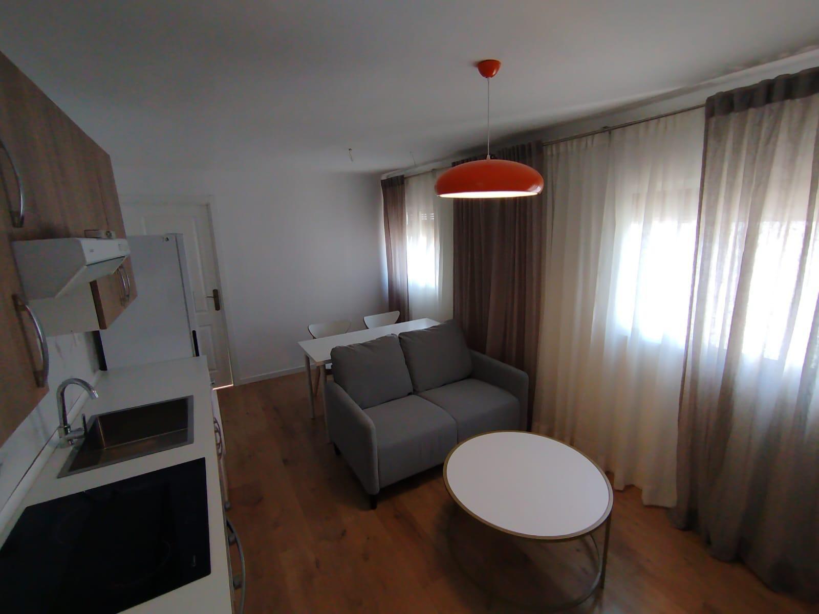 Piso en Venta en Calle Manzana - 11