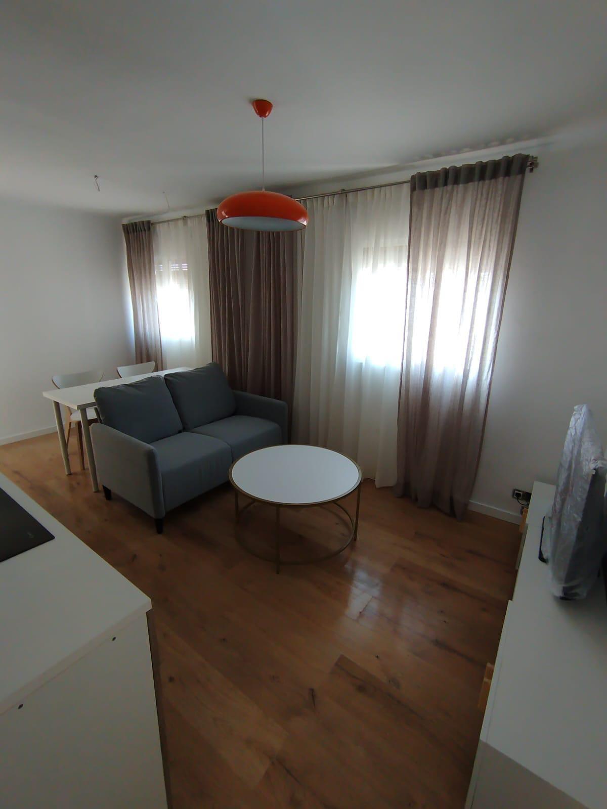 Piso en Venta en Calle Manzana - 16