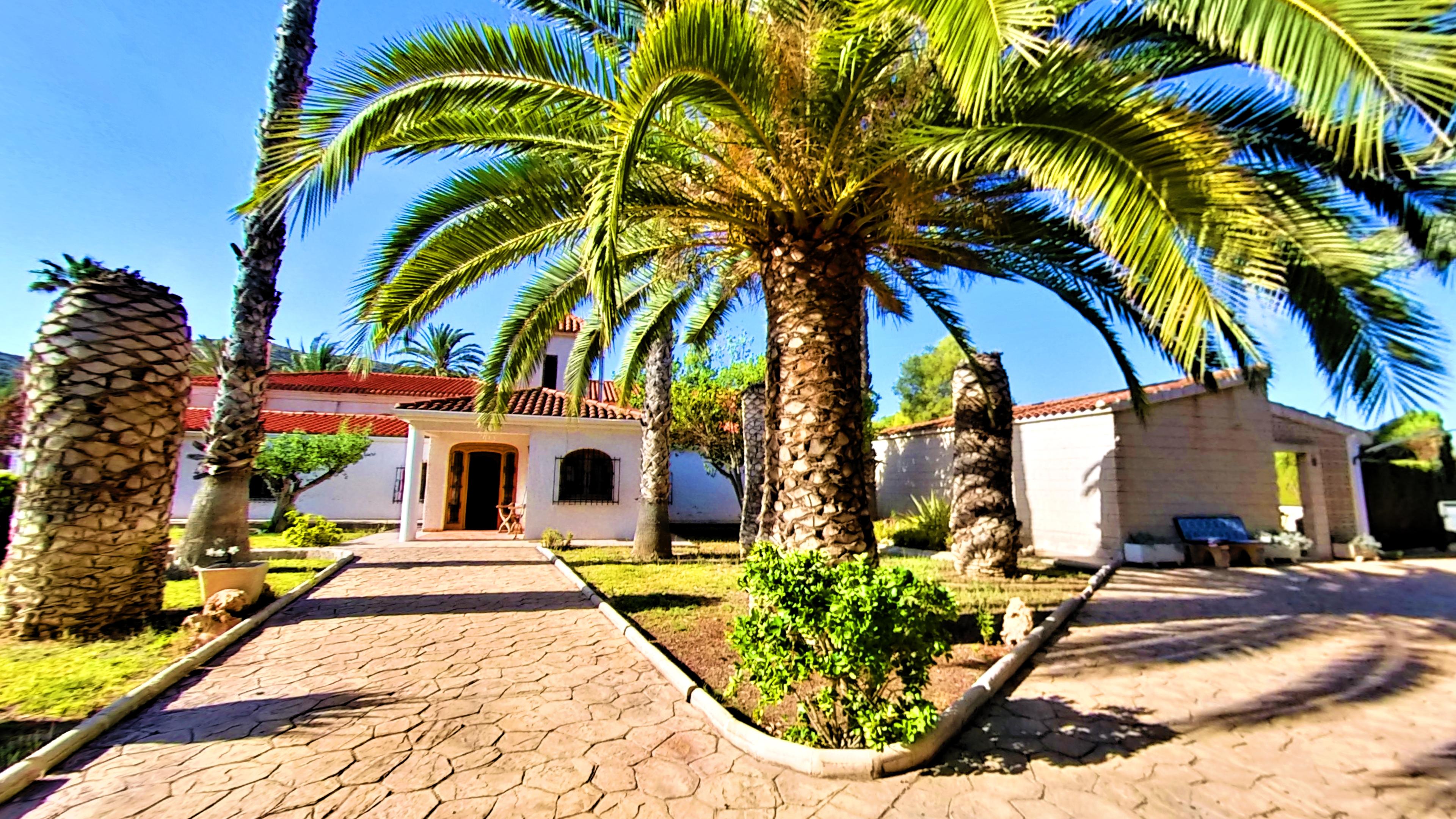 Casa en Venta en Carrer Peña del Sol - 10