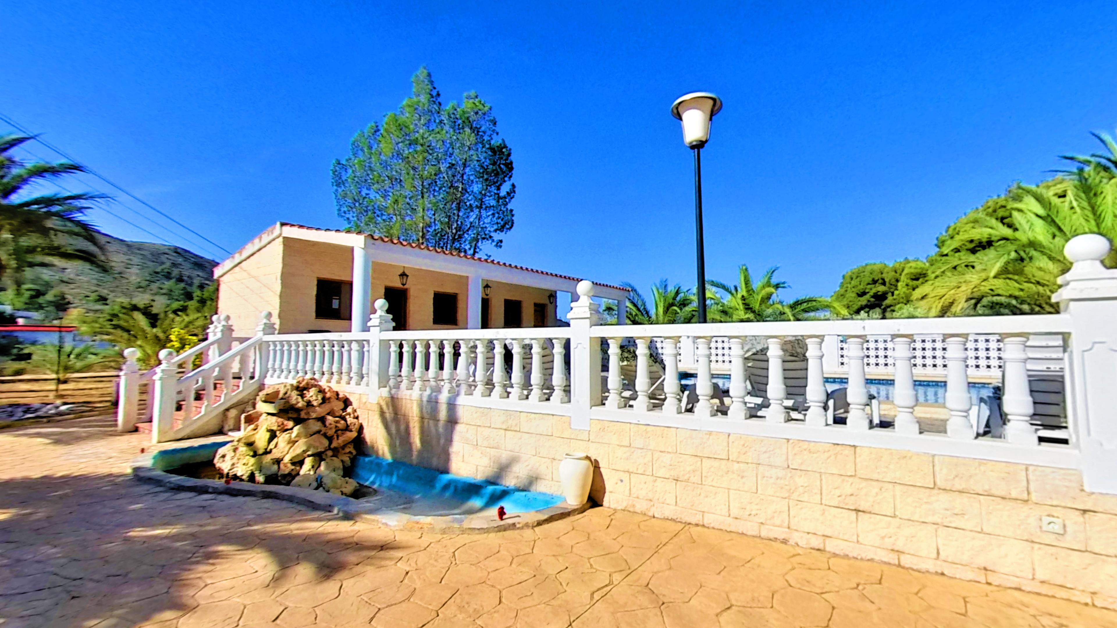 Casa en Venta en Carrer Peña del Sol - 35