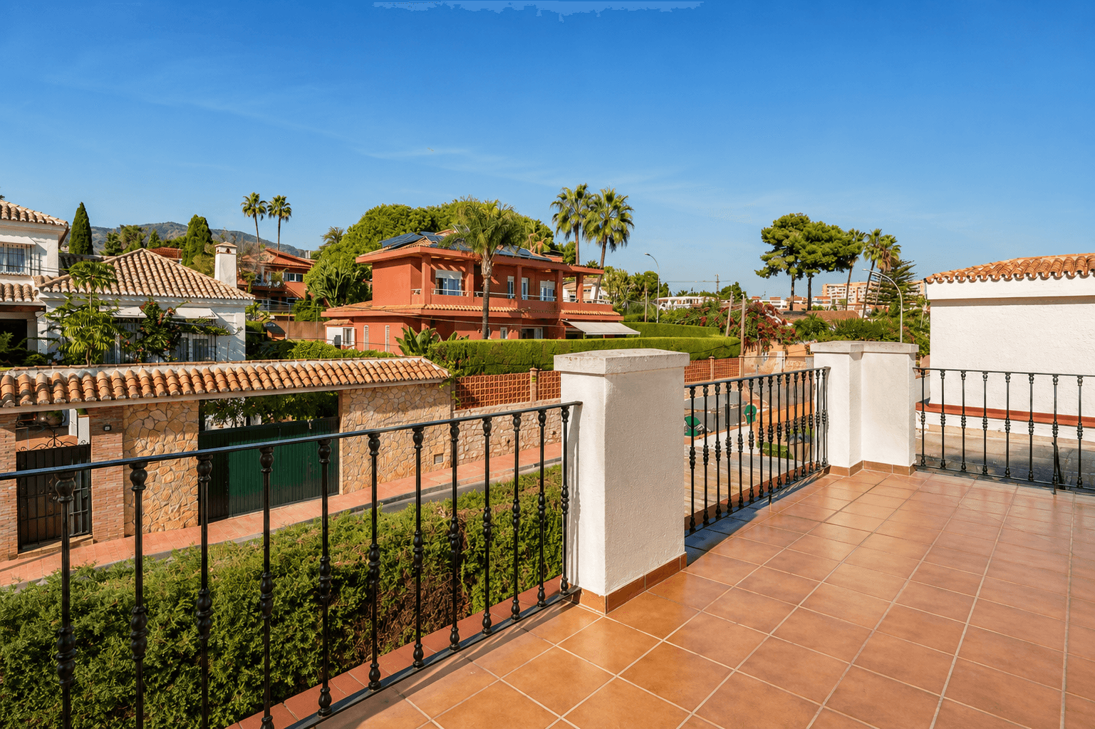 Villa en Venta -  Calle Julio Romero - 28