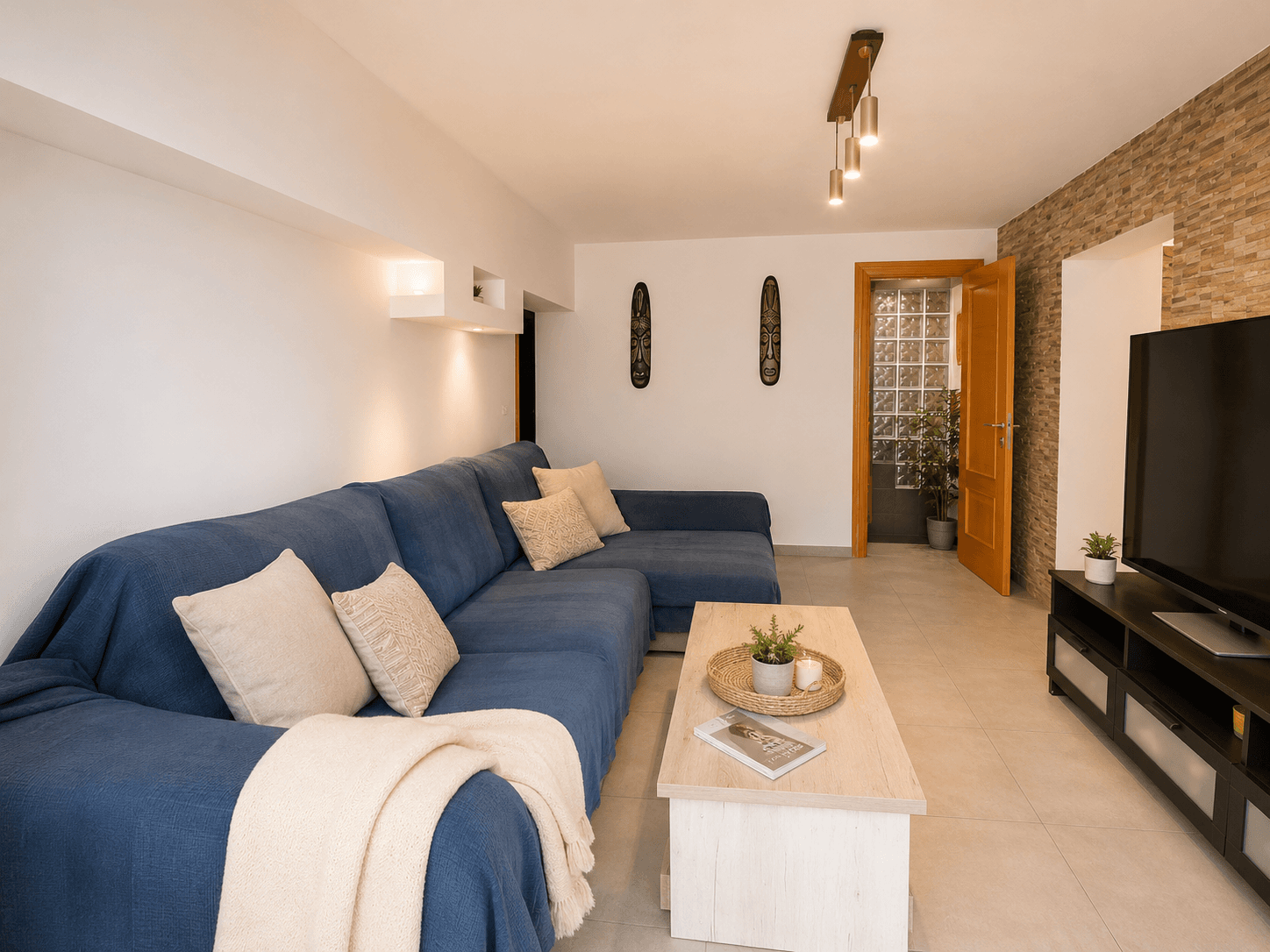 Piso en Venta - Avenida Miraflores de los Ángeles - 1