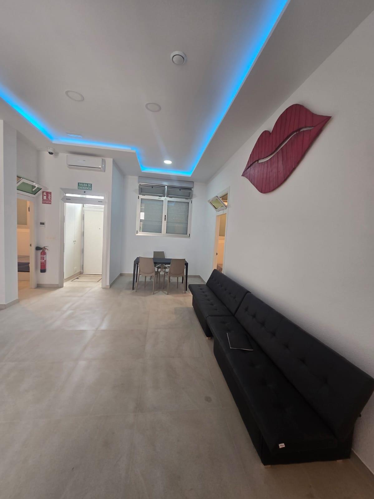 Edificio Residencial en Venta en Calle la Asunción - 12