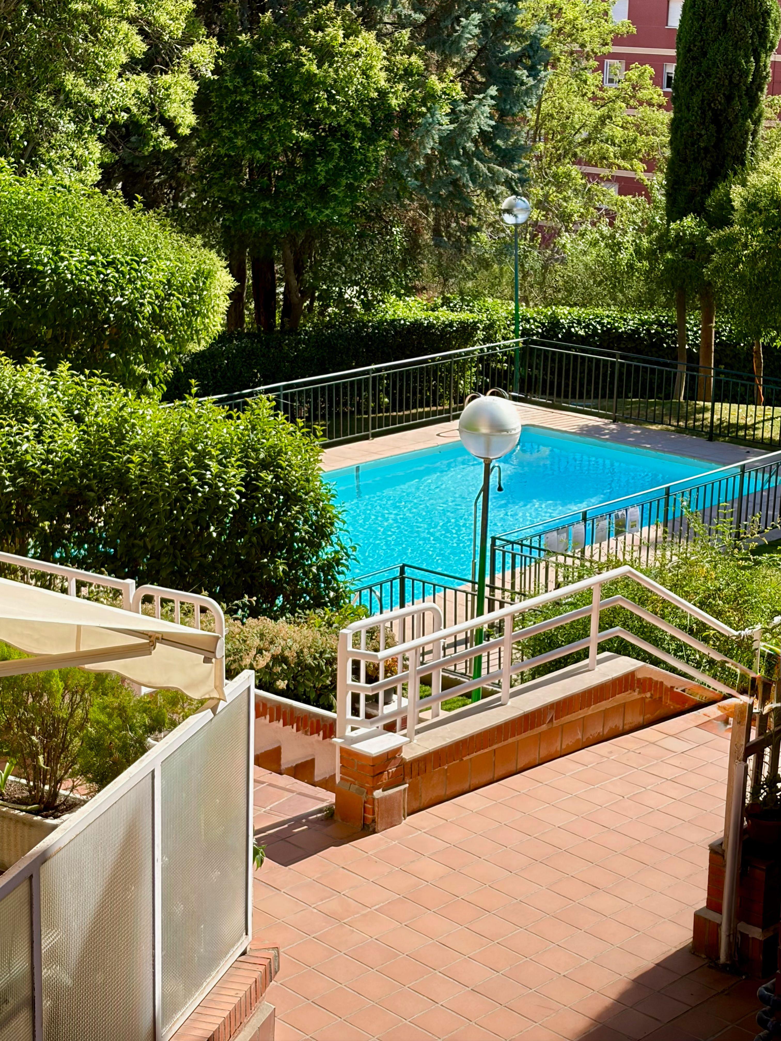 Casa en Venta en Calle María Amor - 16