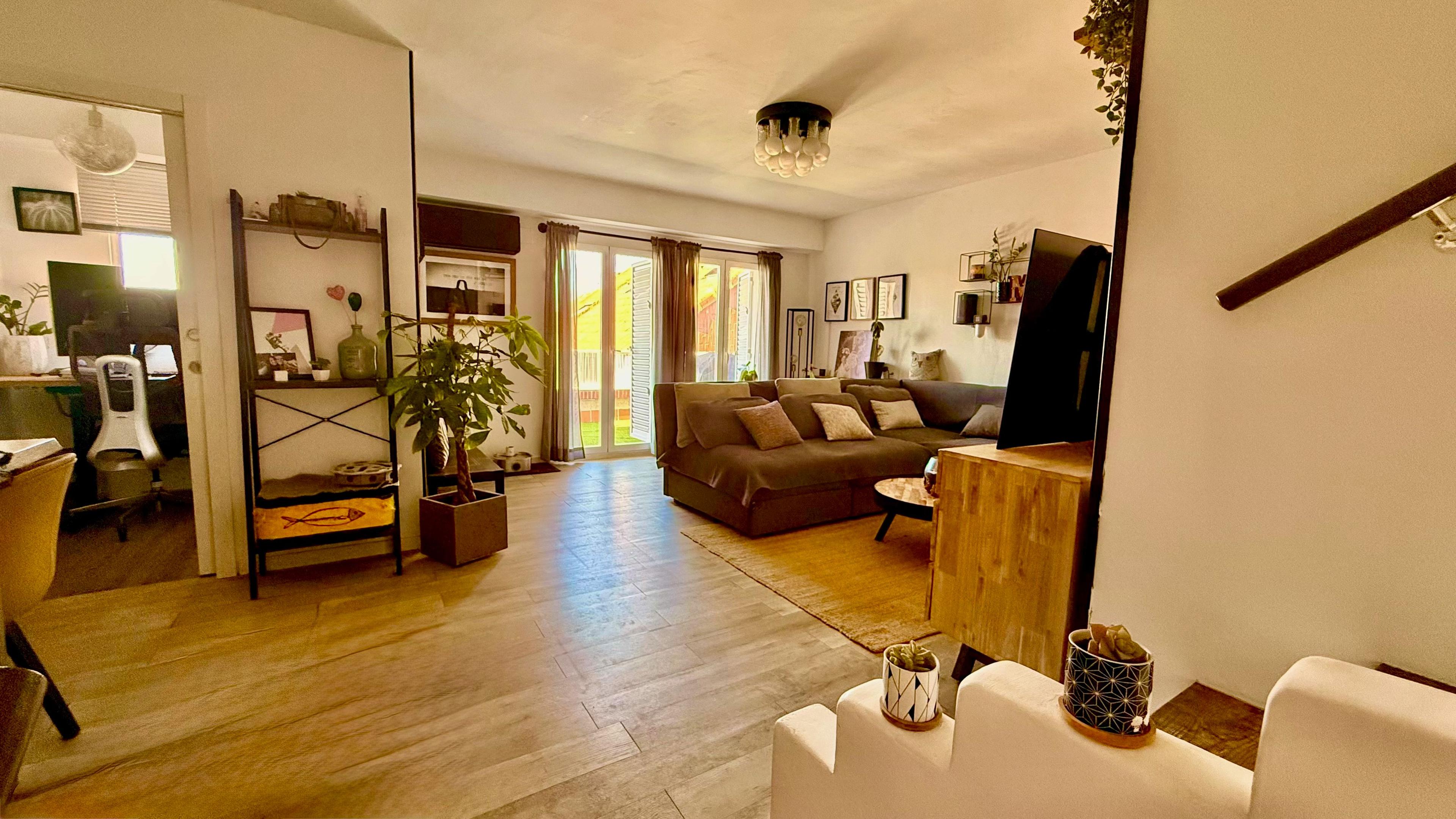 Casa en Venta en Calle María Amor - 3