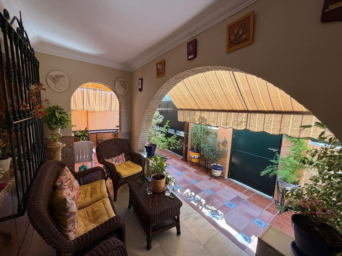 https://docs-cdn.huspy.net/01KWCCFSQ5FZW0Z6VX6M3R4KWH