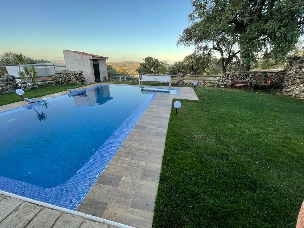 Chalet en Venta - Calle del Cerro de las Animas - 3