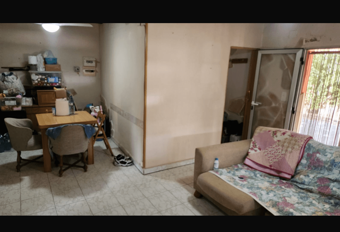 Casa Rústica en Venta en Polígono 14 - 11