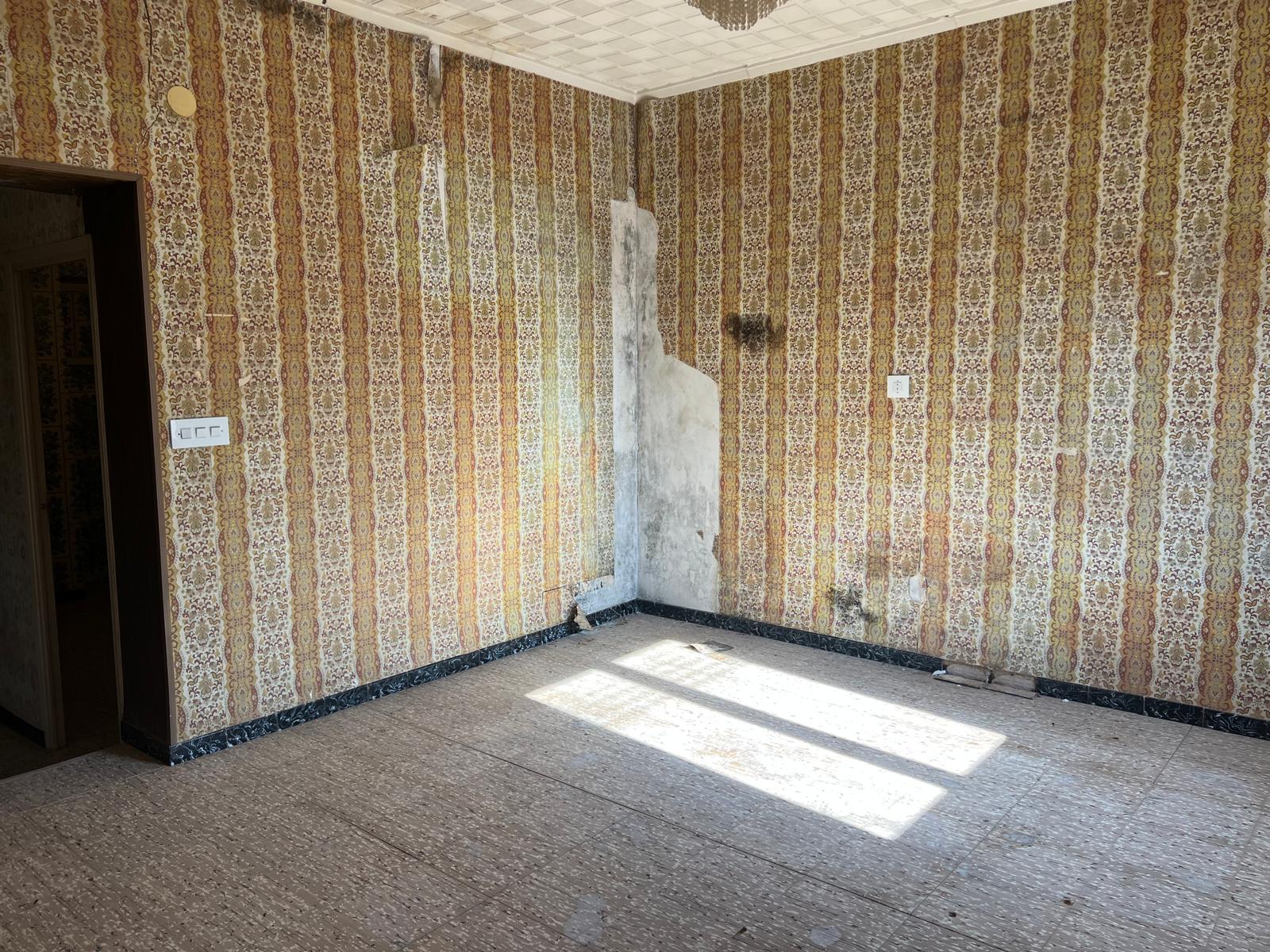 Casa Rústica en Venta - Calle Juan José - 19