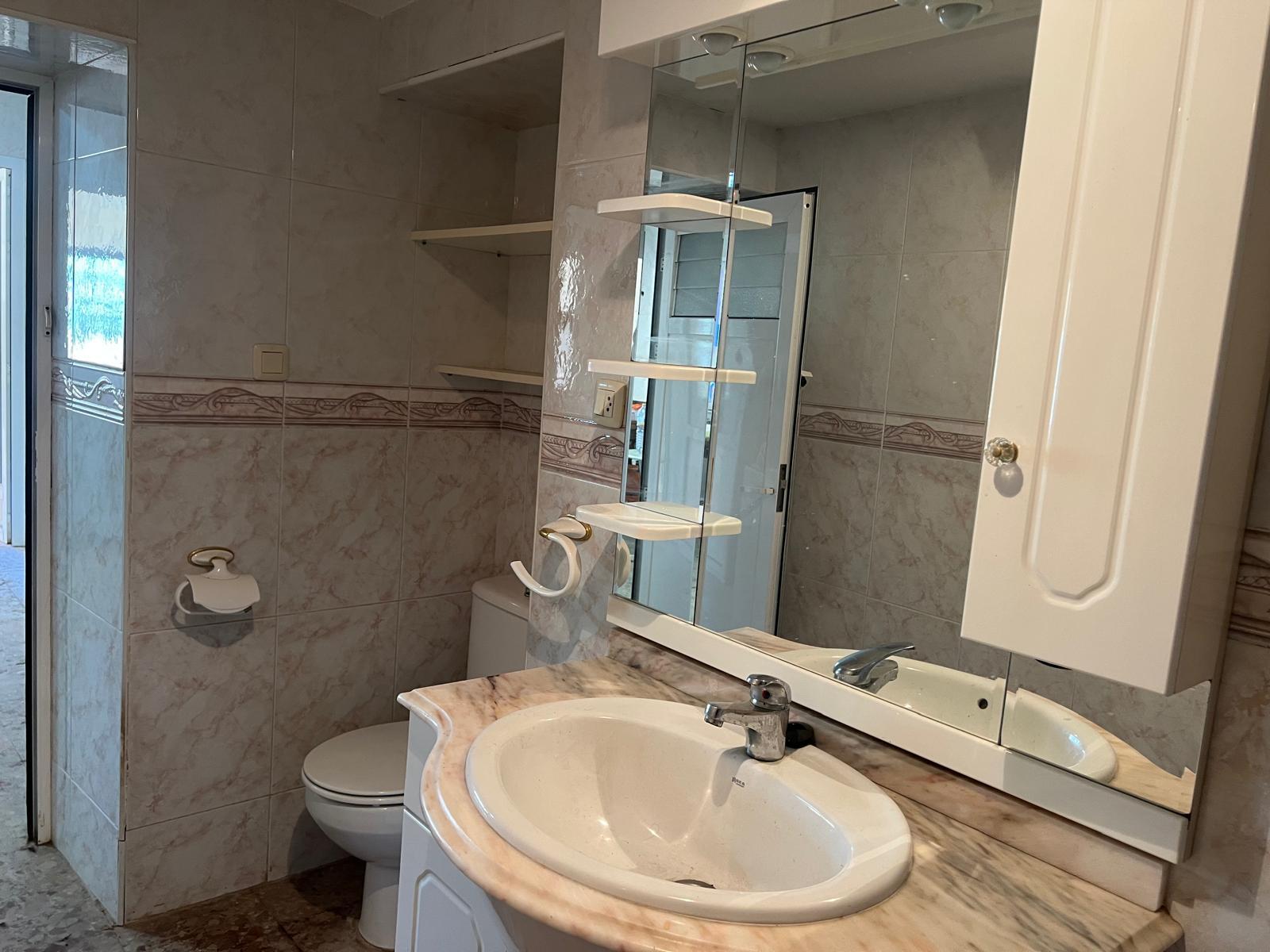 Casa Rústica en Venta - Calle Juan José - 14