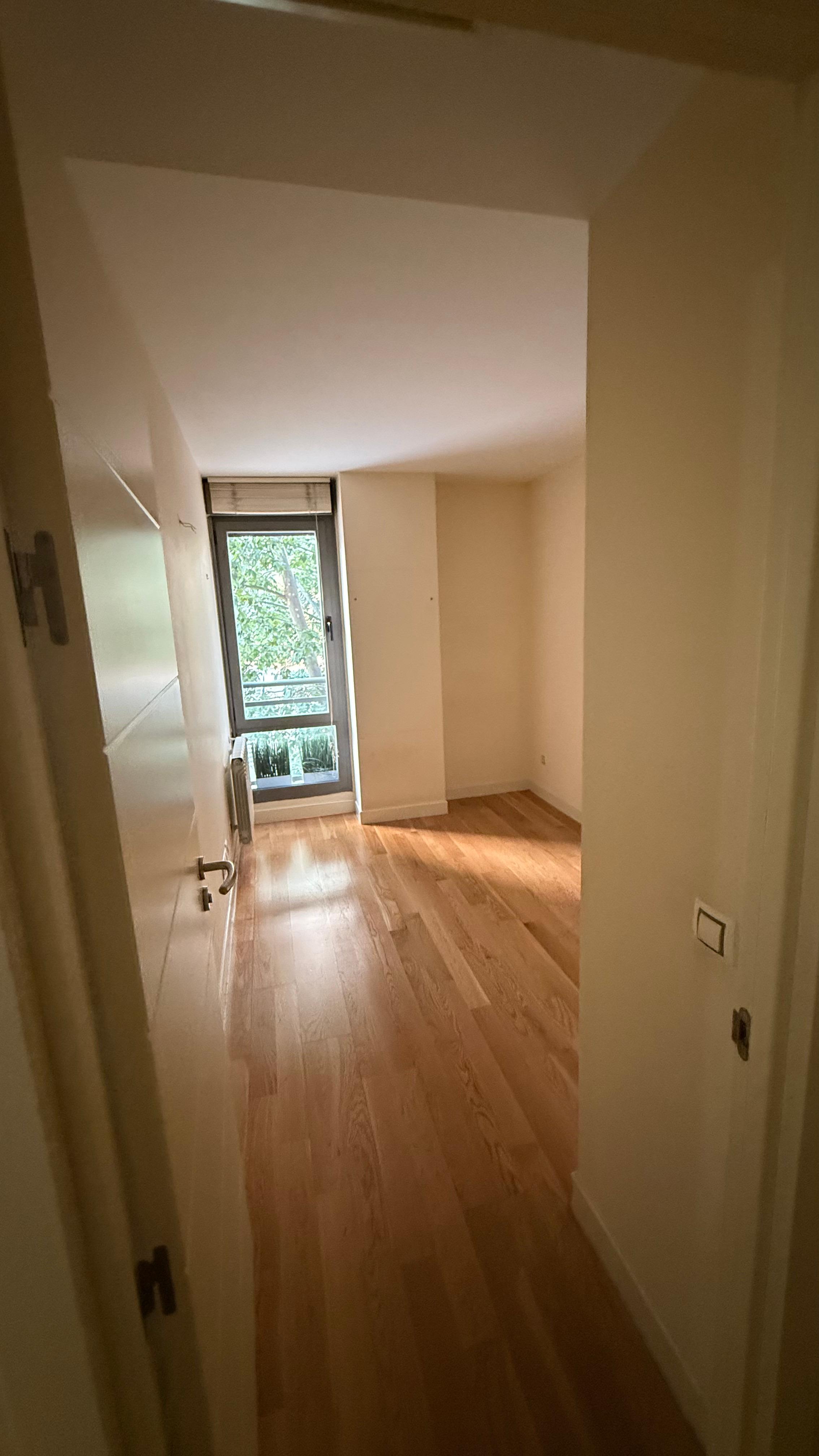 Piso en Venta en Calle de Rafael Bergamín - 5
