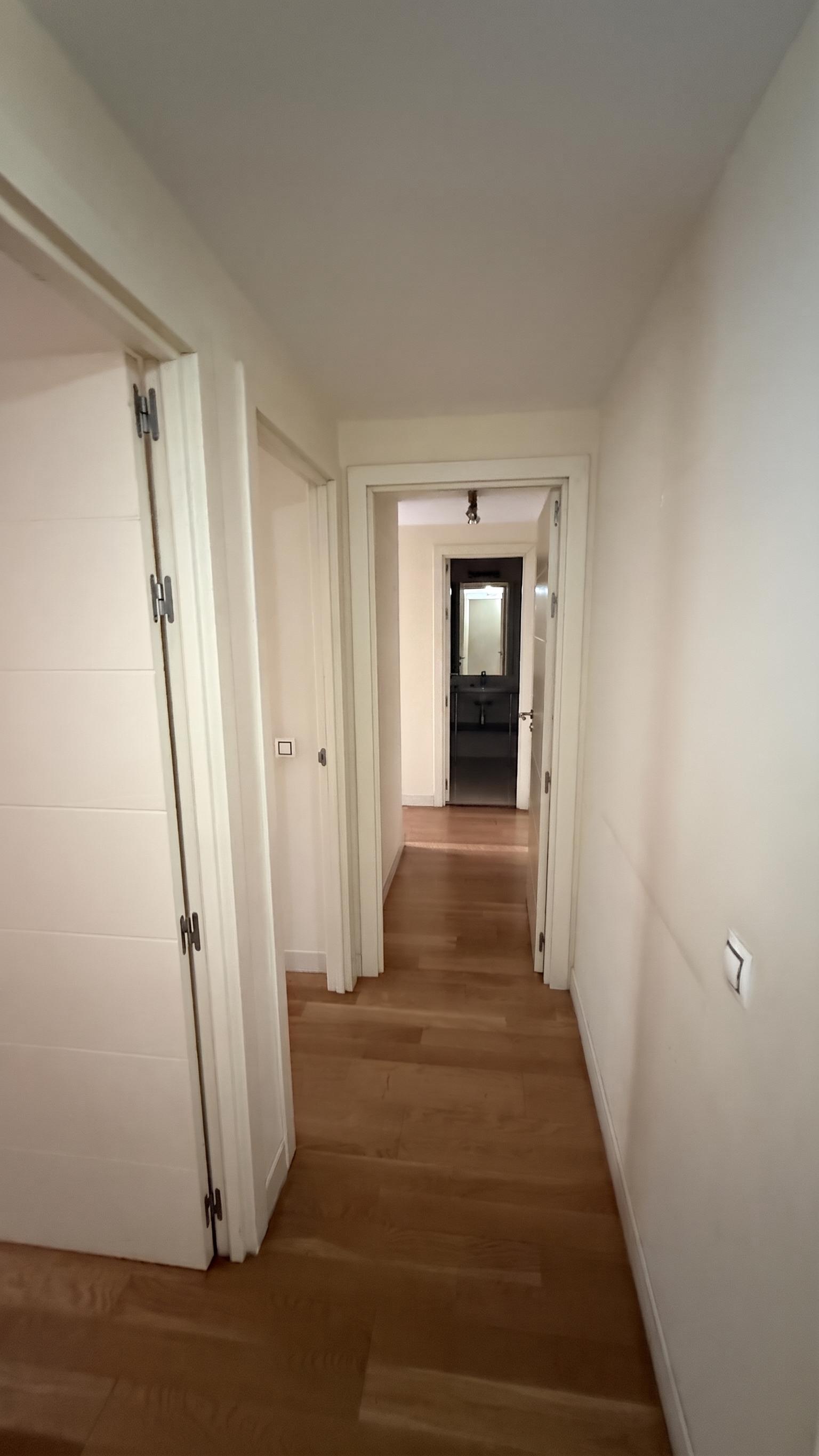 Piso en Venta en Calle de Rafael Bergamín - 28