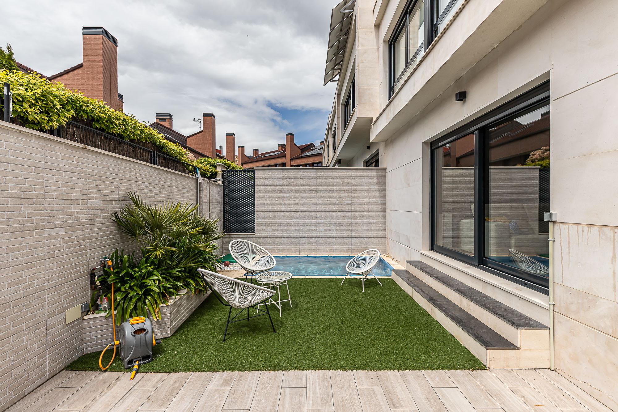 Casa en Venta en Calle de Arnedillo - 3