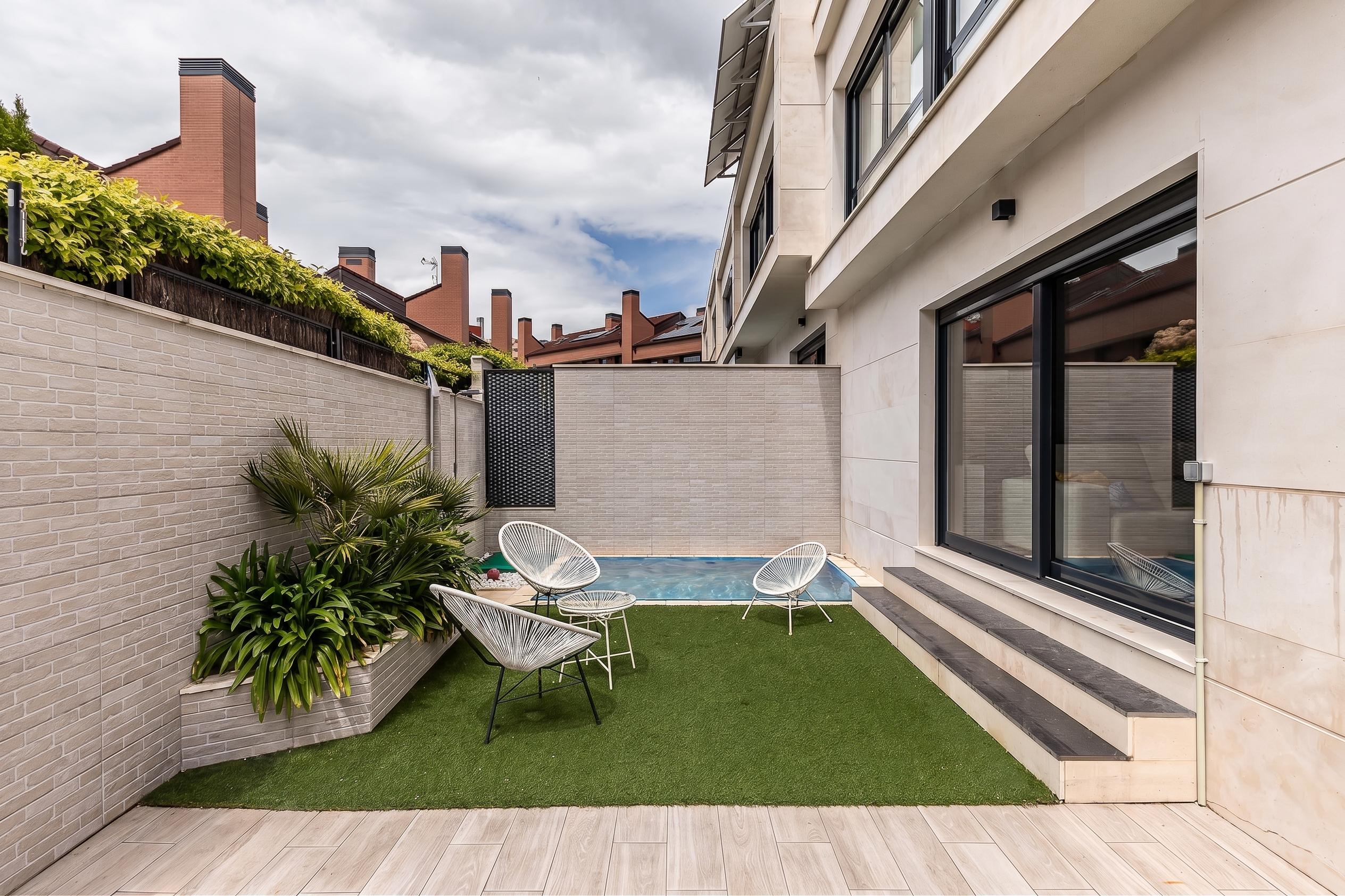 Casa en Venta en Calle de Arnedillo - 2