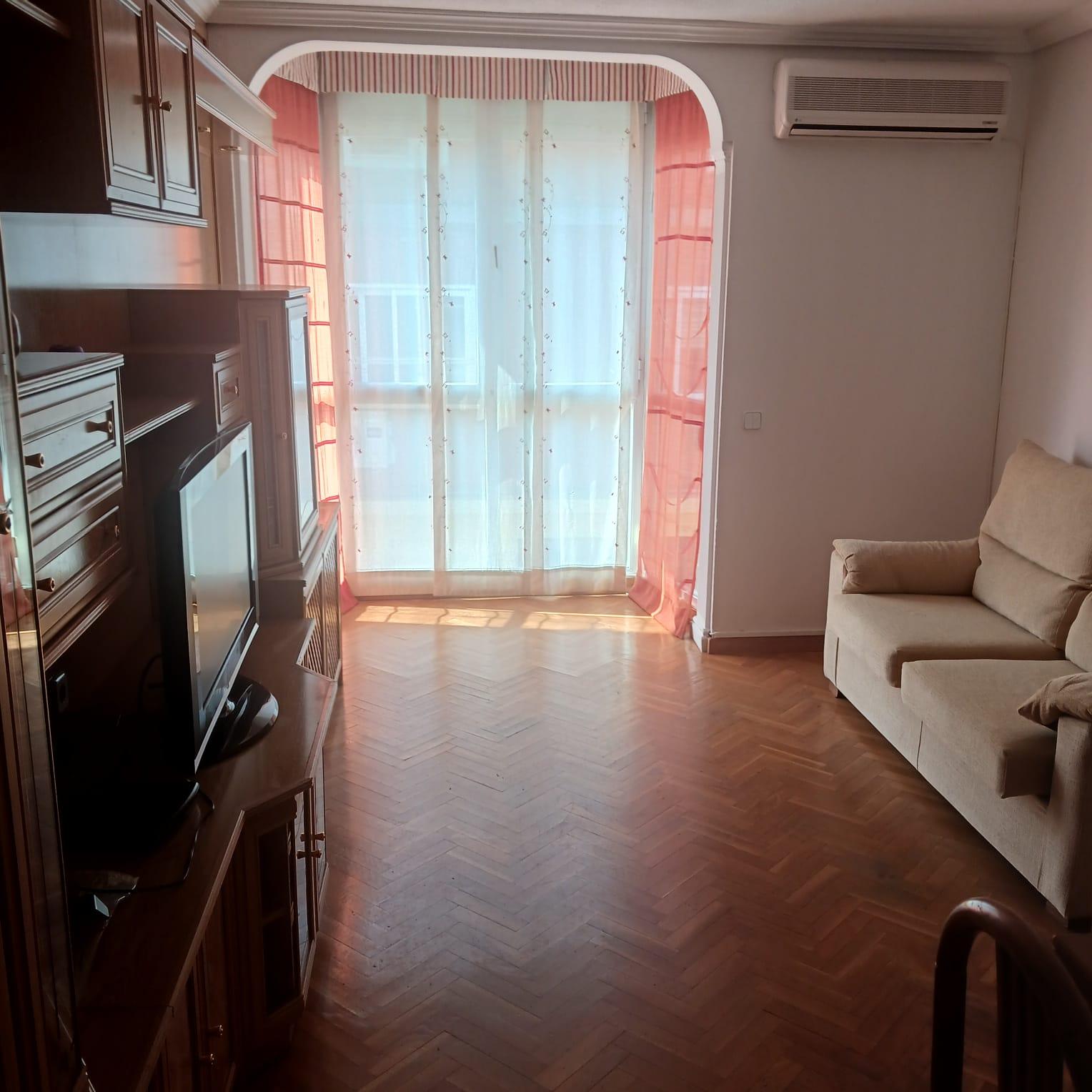Piso en Venta en Cuesta del Caz - 2