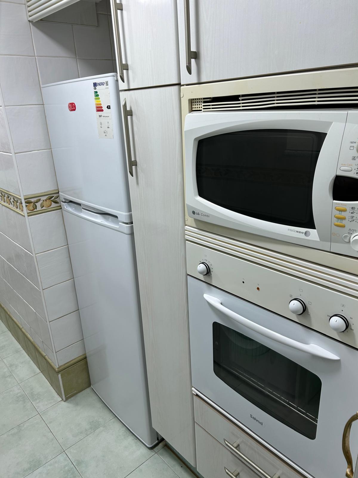 Piso en Venta en Calle Pintor Antonio Amorós - 11