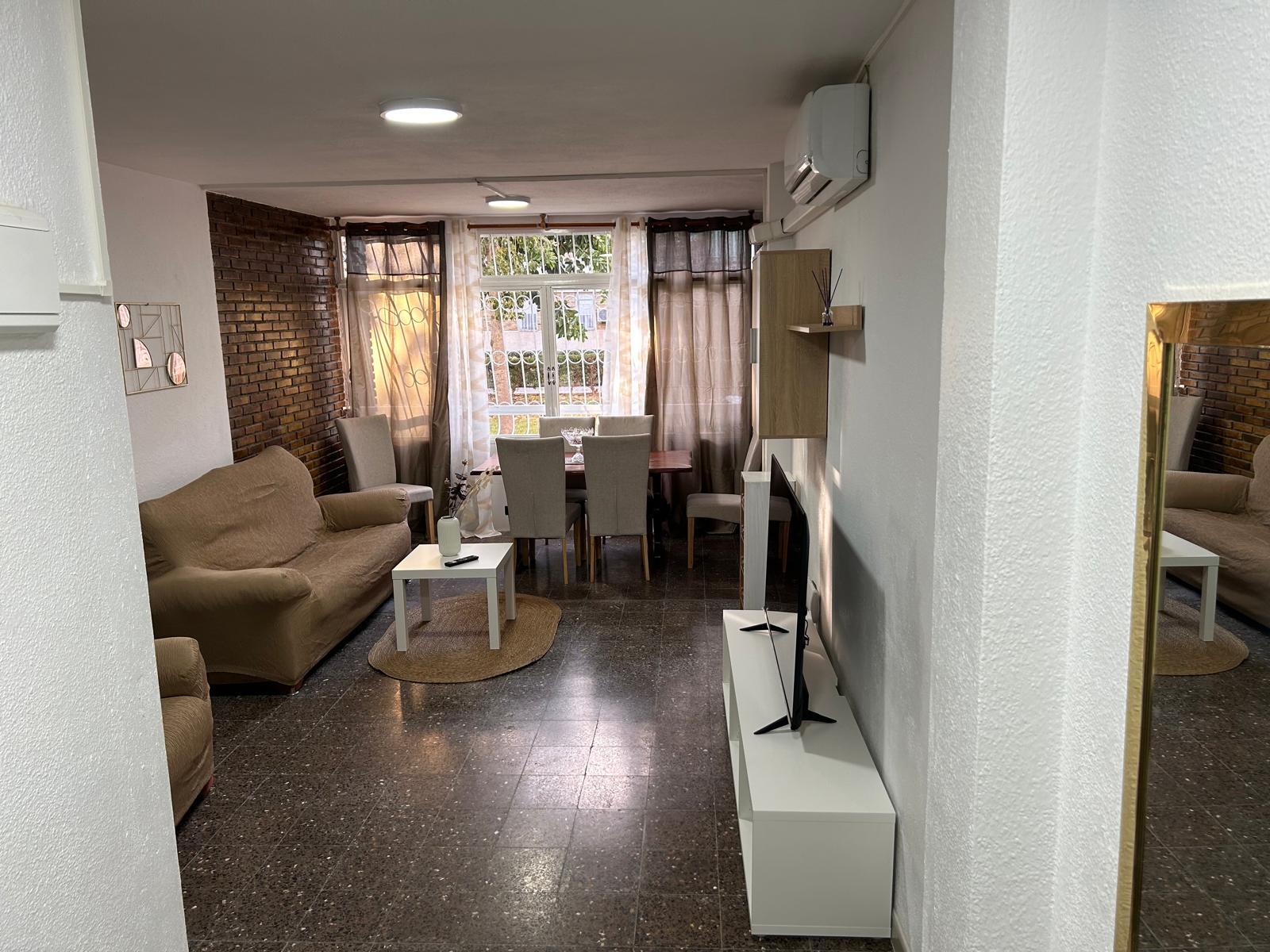 Piso en Venta en Calle Pintor Antonio Amorós - 2