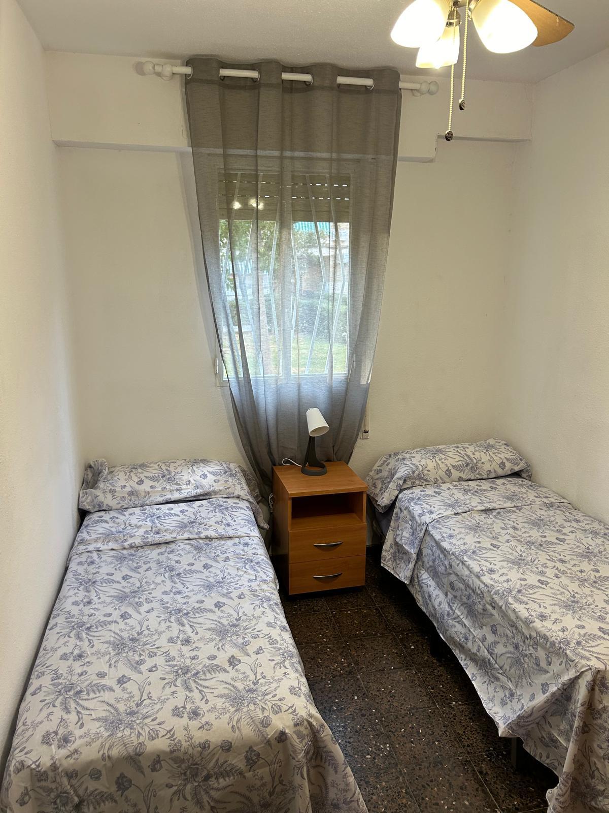 Piso en Venta en Calle Pintor Antonio Amorós - 9