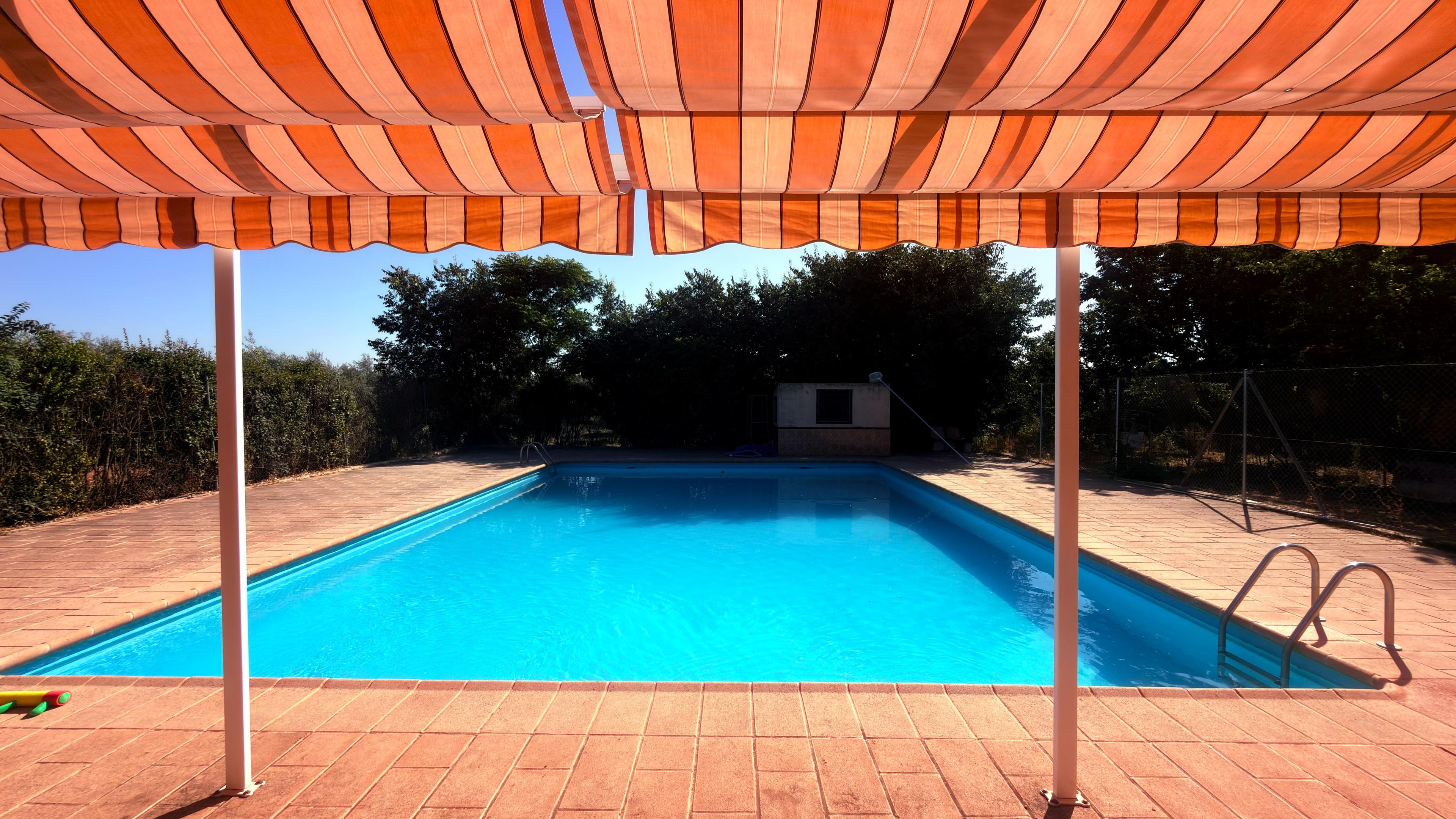 Casa Rural en Venta en Diseminado Poligono 87 - 32
