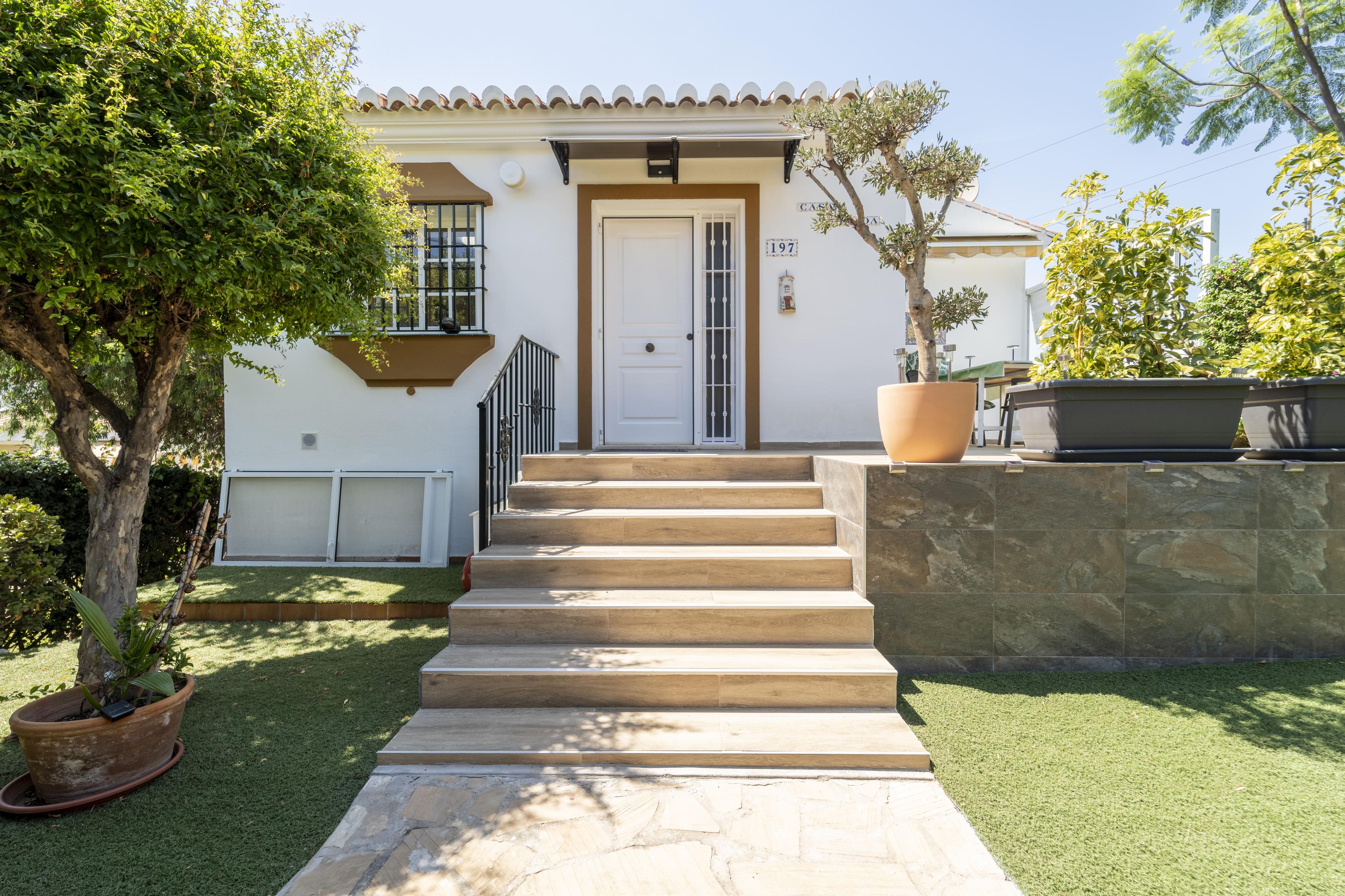 Villa en Venta en Calle Monte Florido - 36