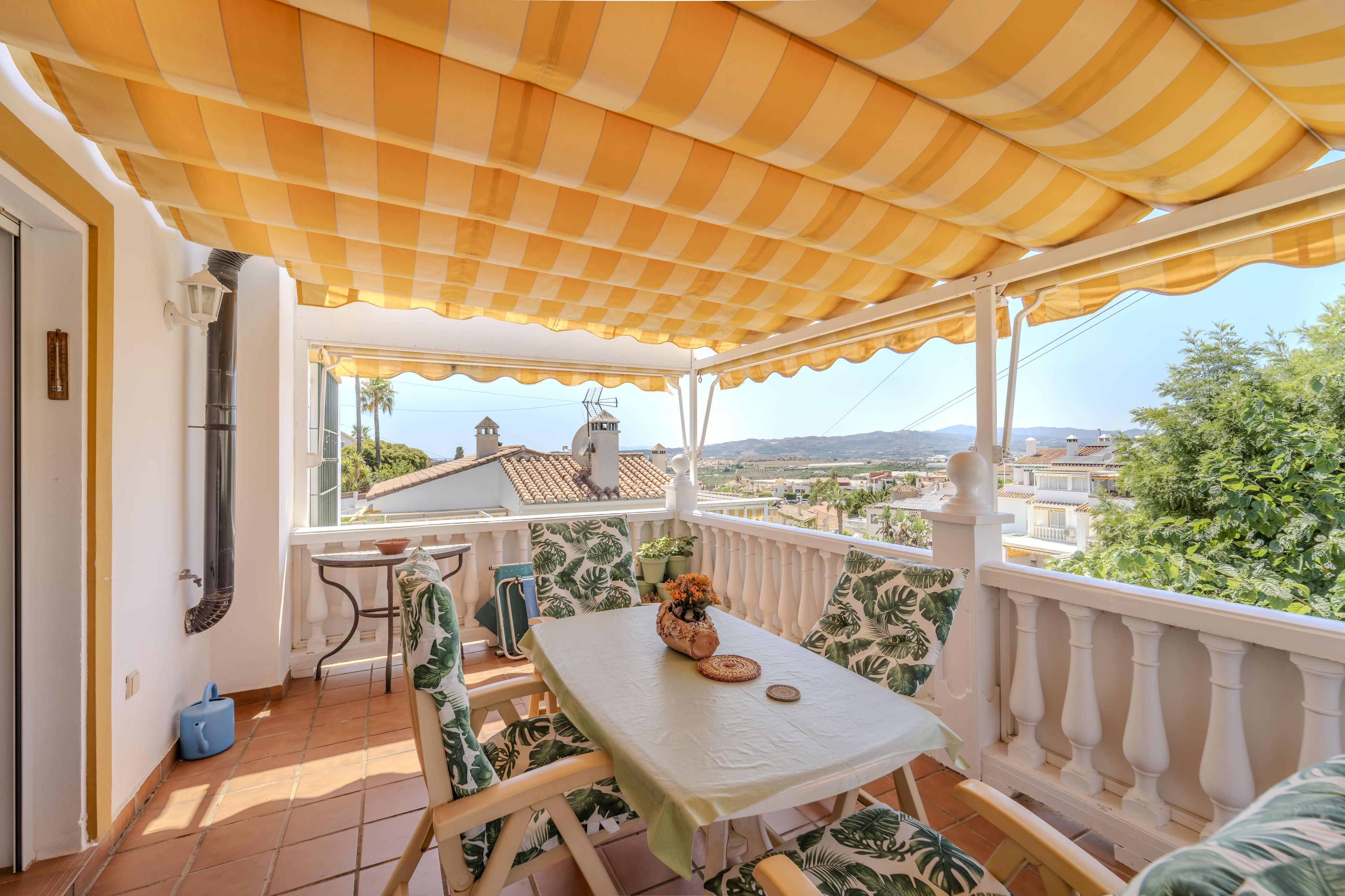 Villa en Venta en Calle Monte Florido - 34