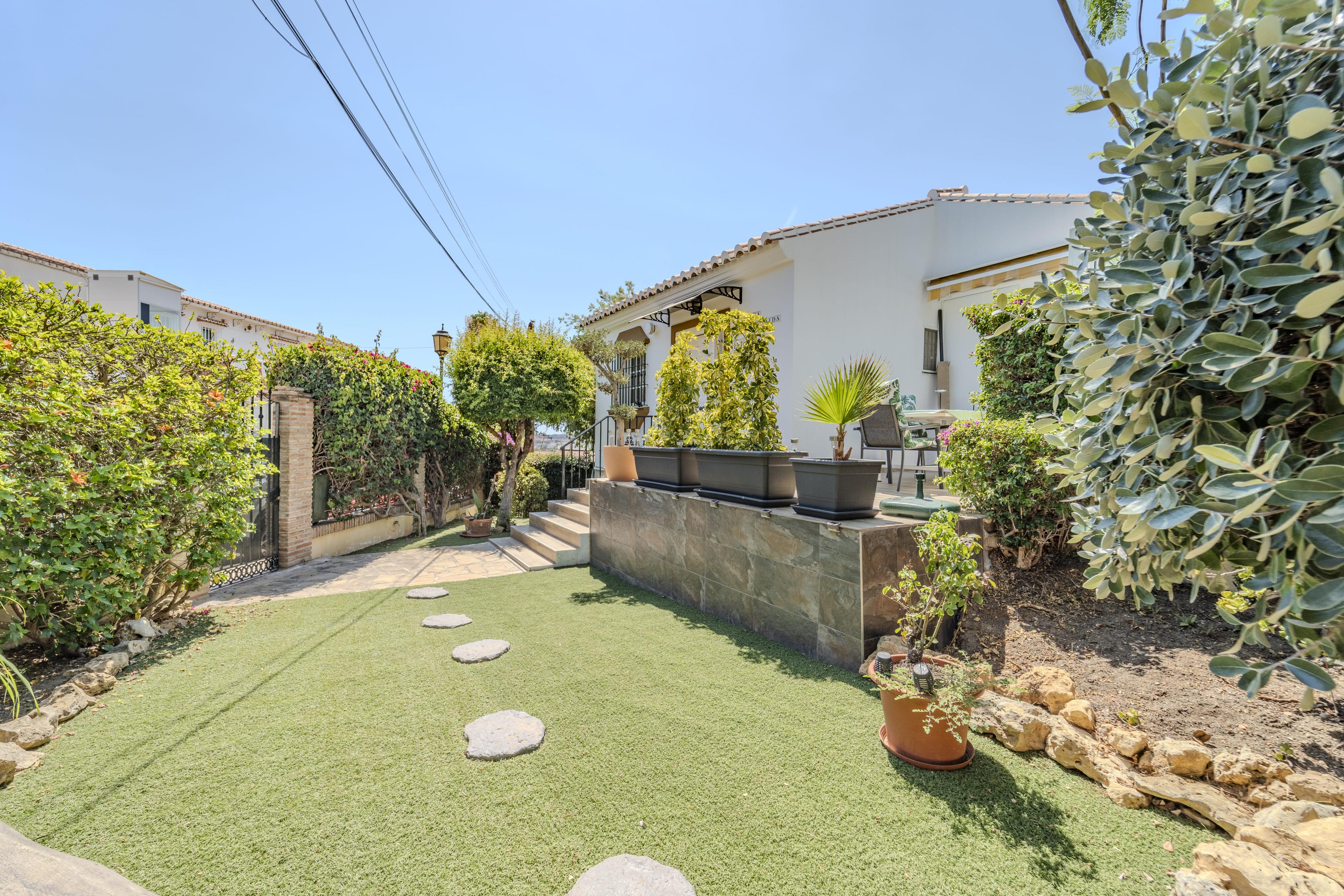 Villa en Venta en Calle Monte Florido - 44