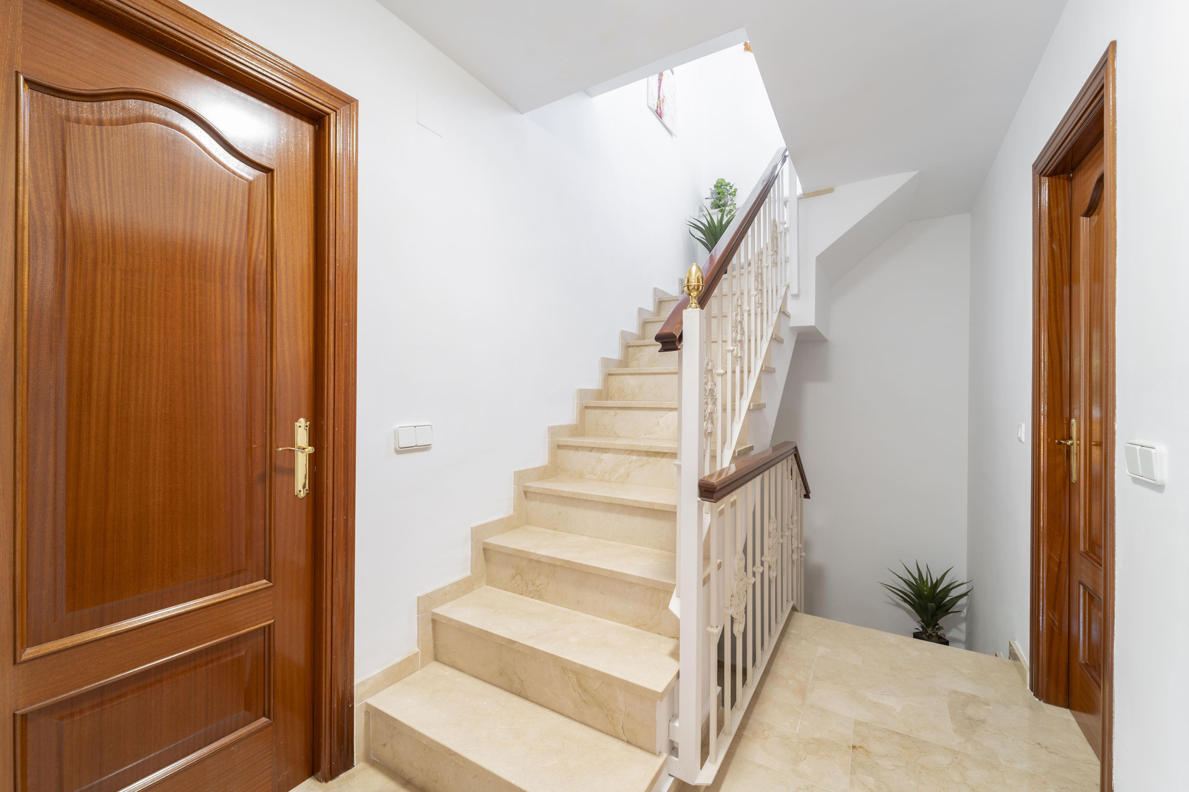 Villa en Venta en Calle Monte Florido - 33