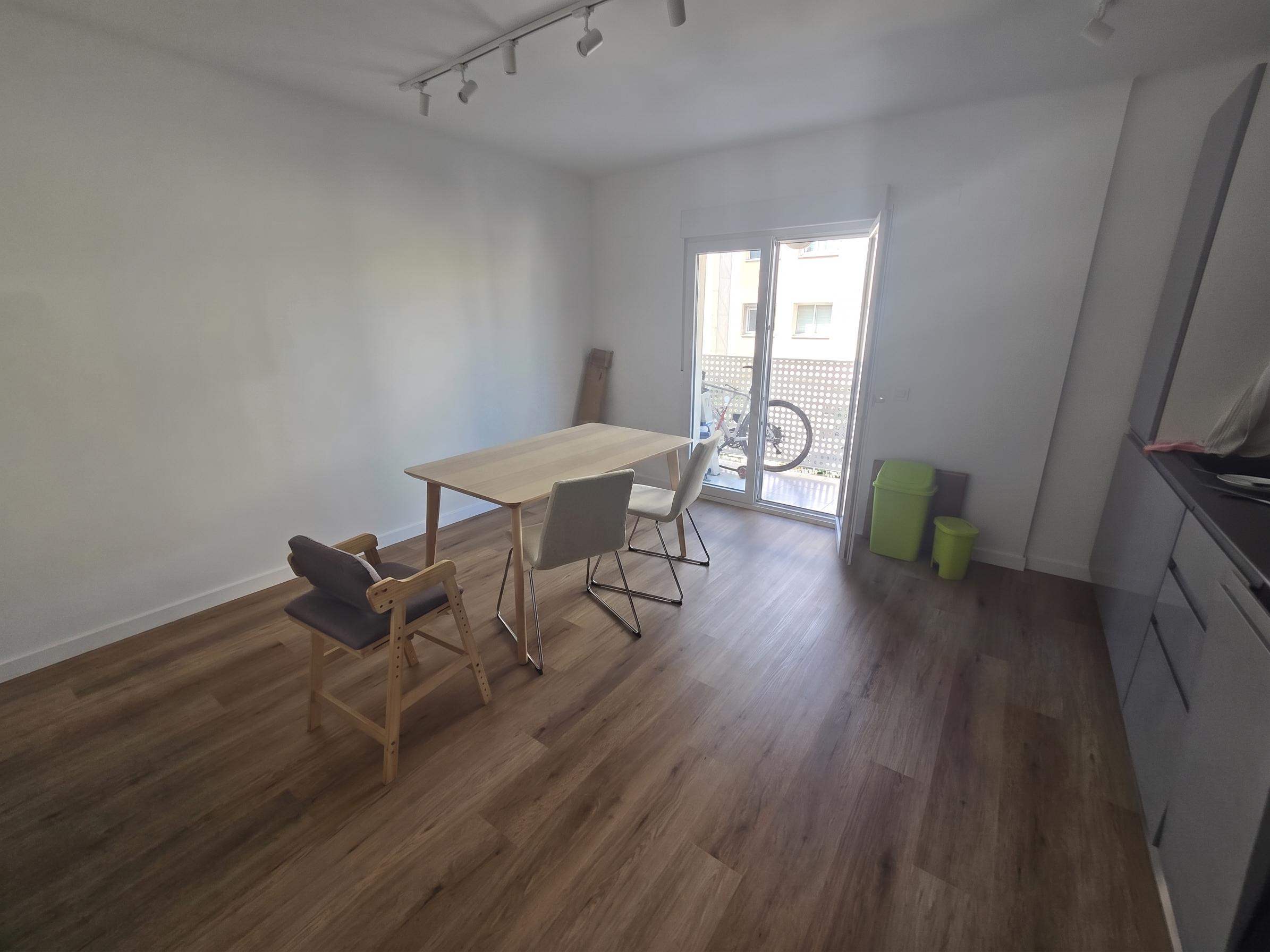 Piso en Venta en Carrer Navarregui - 3