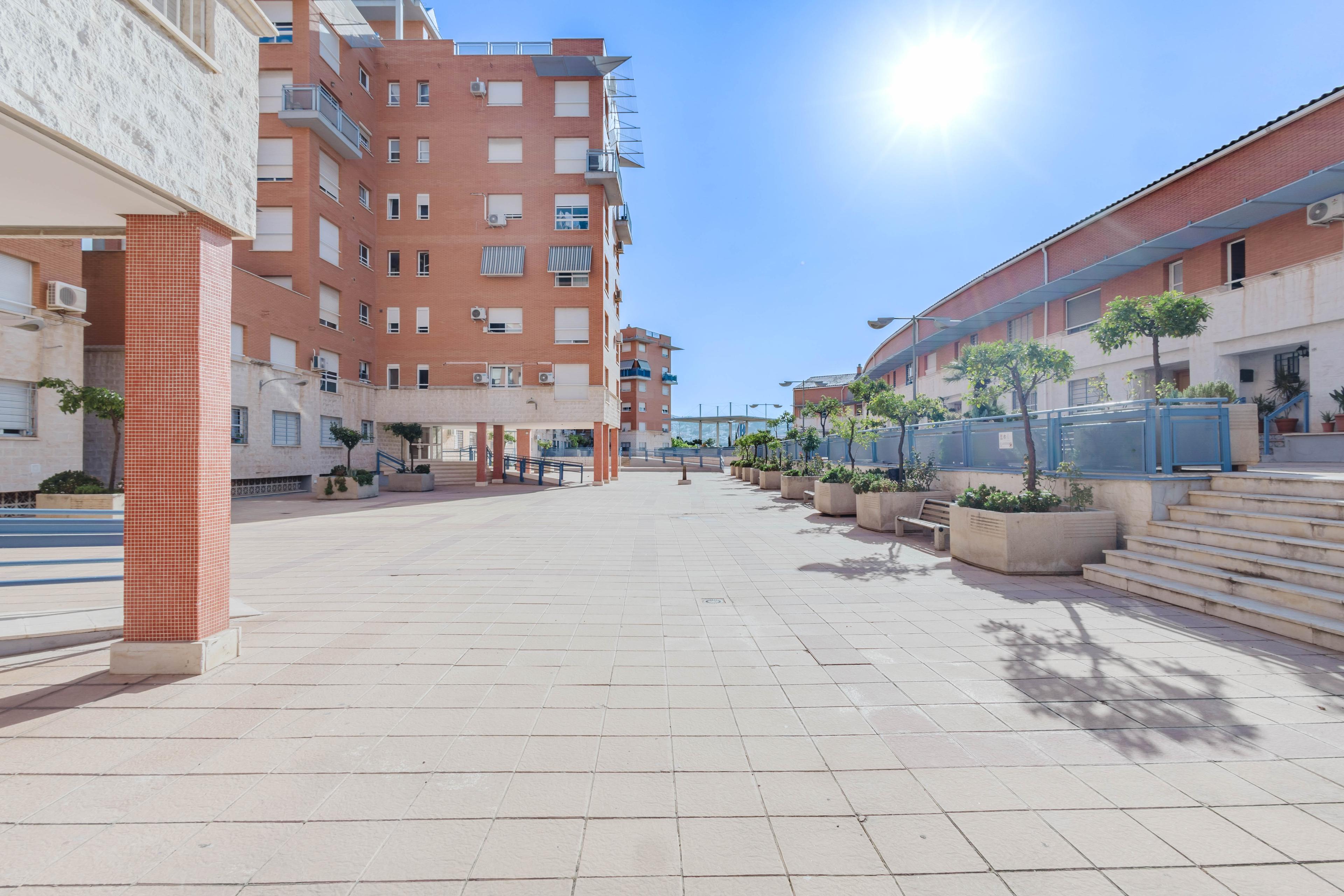 Piso en Venta en Avenida Simón Bolívar - 32