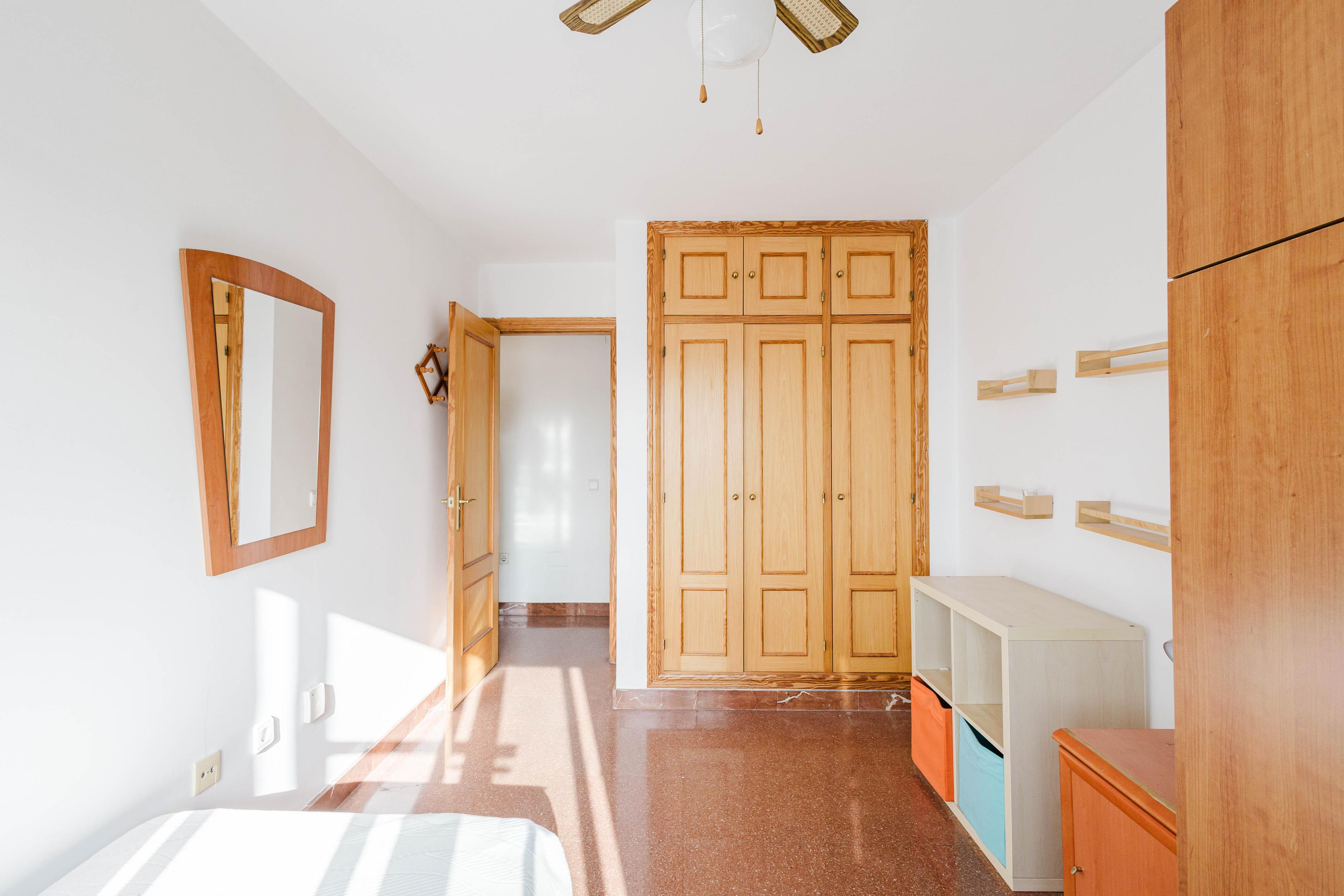 Piso en Venta en Avenida Simón Bolívar - 22