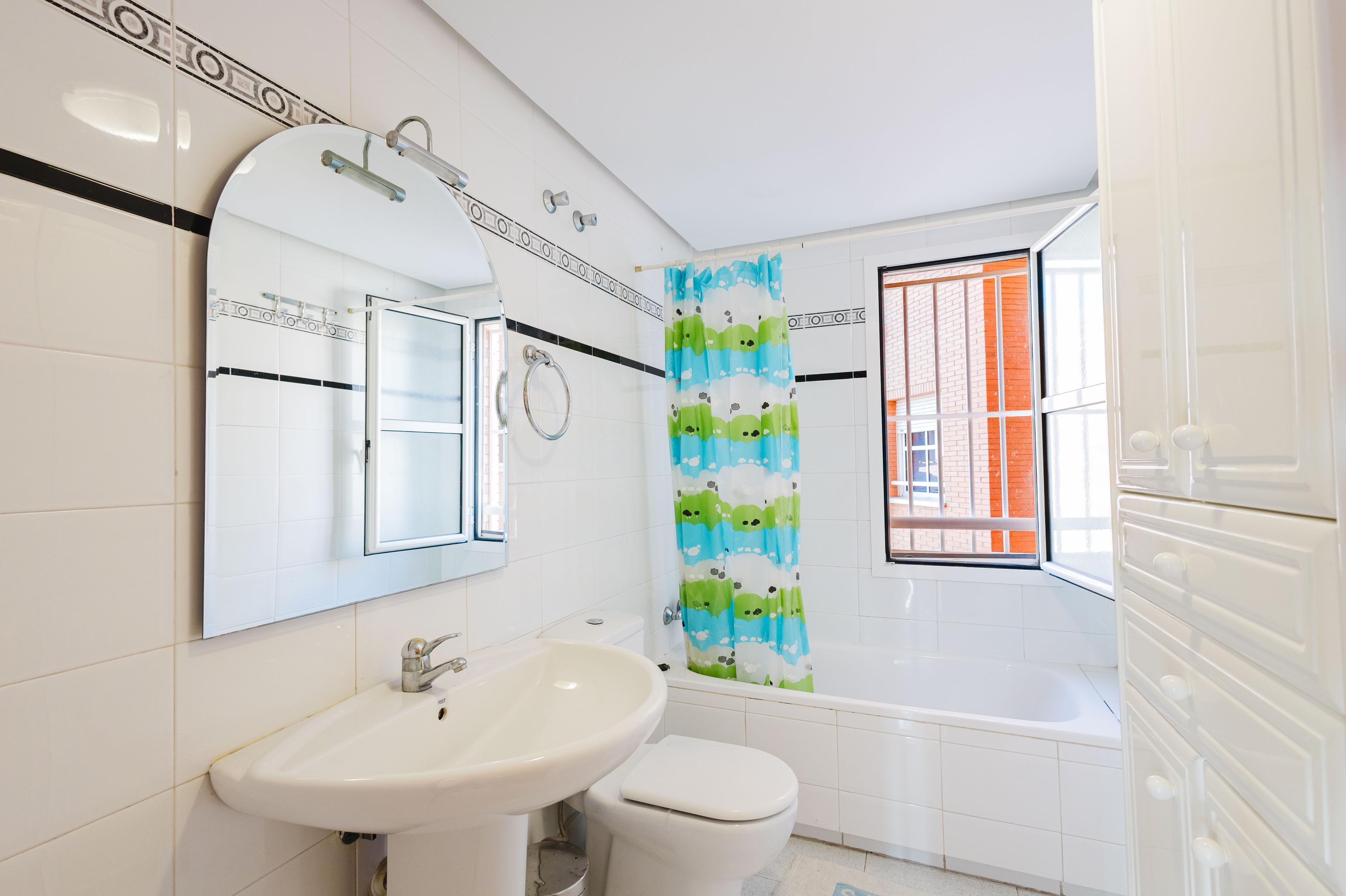 Piso en Venta en Avenida Simón Bolívar - 17