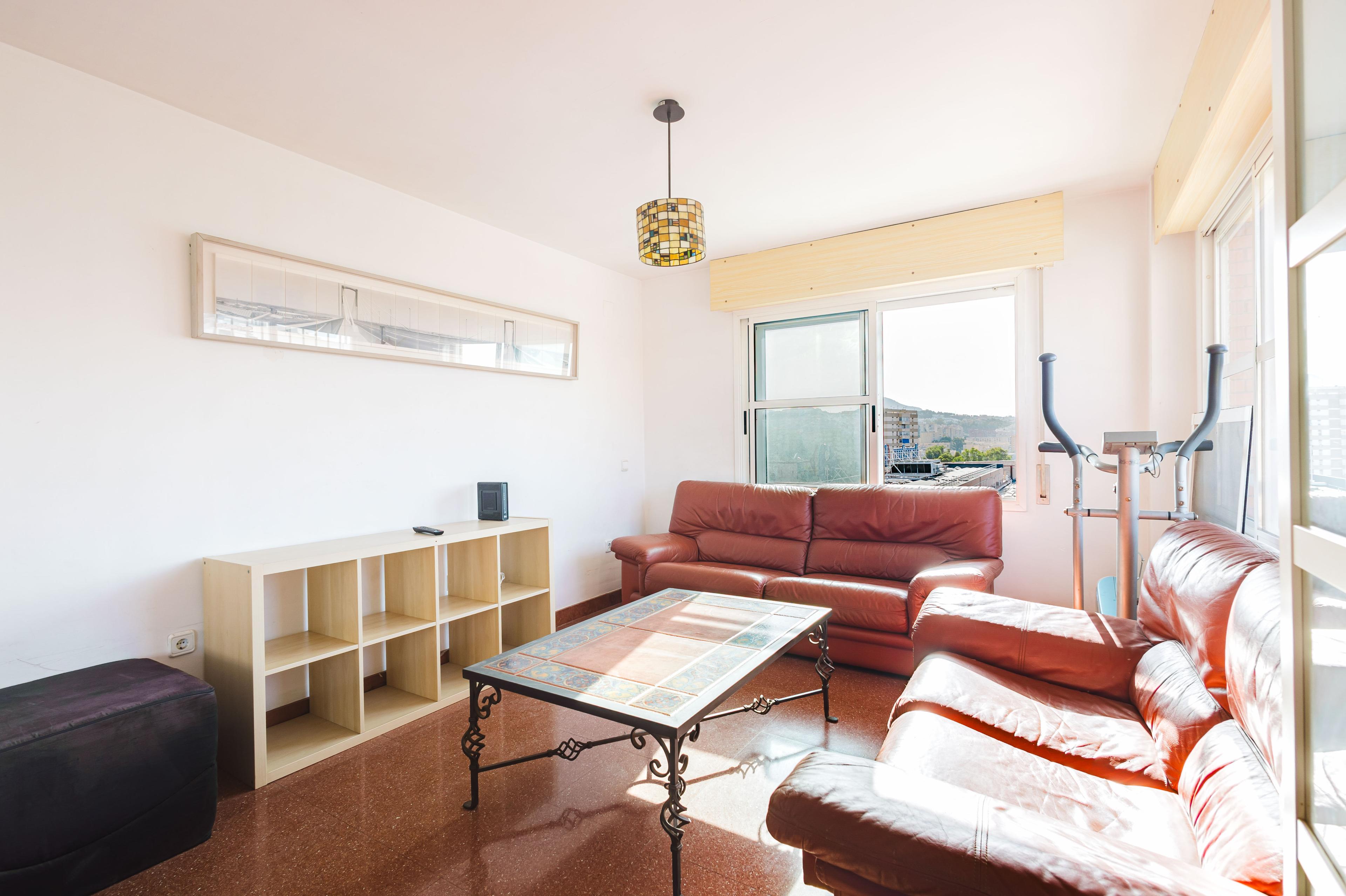 Piso en Venta en Avenida Simón Bolívar - 2