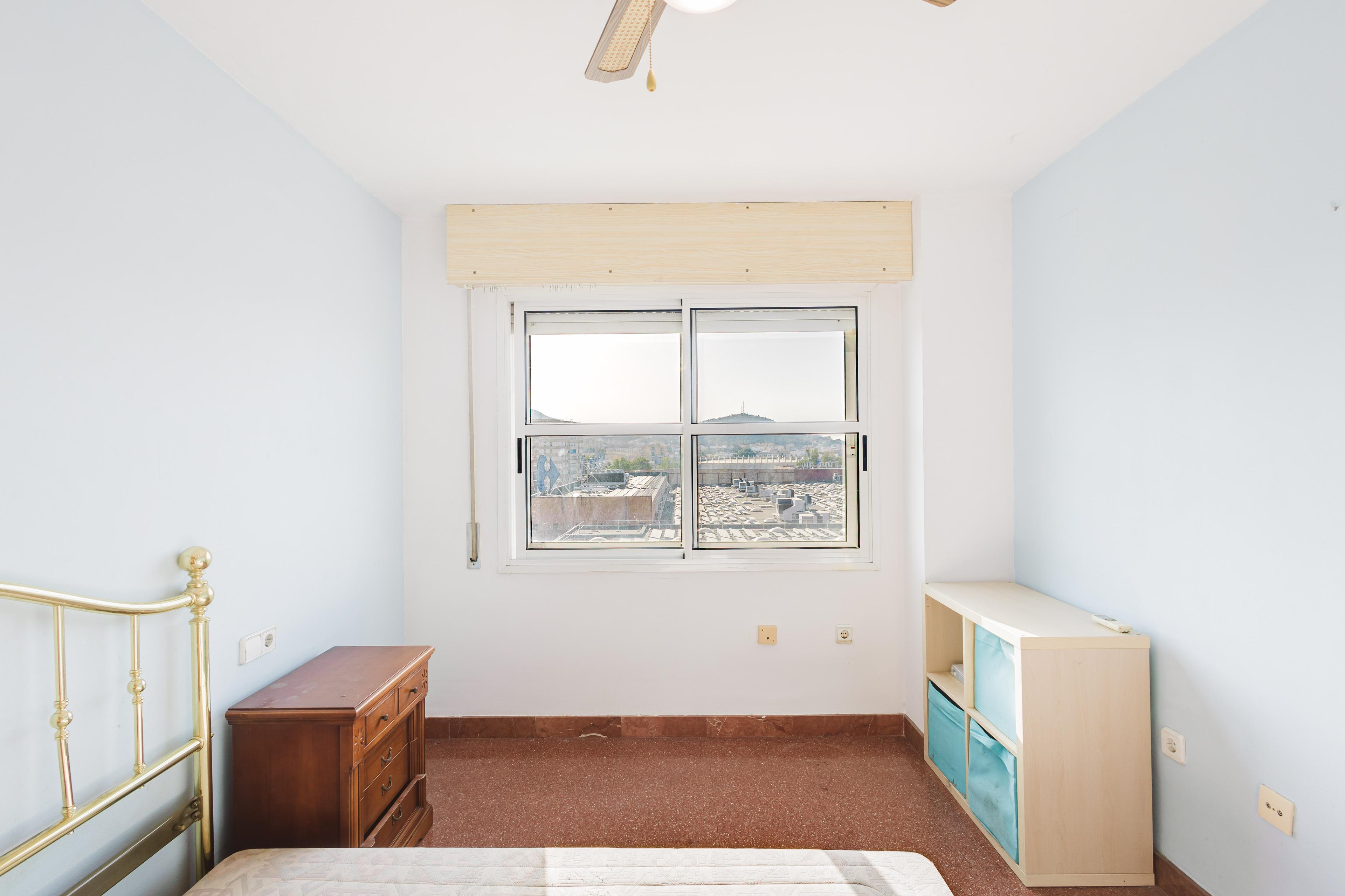 Piso en Venta en Avenida Simón Bolívar - 15