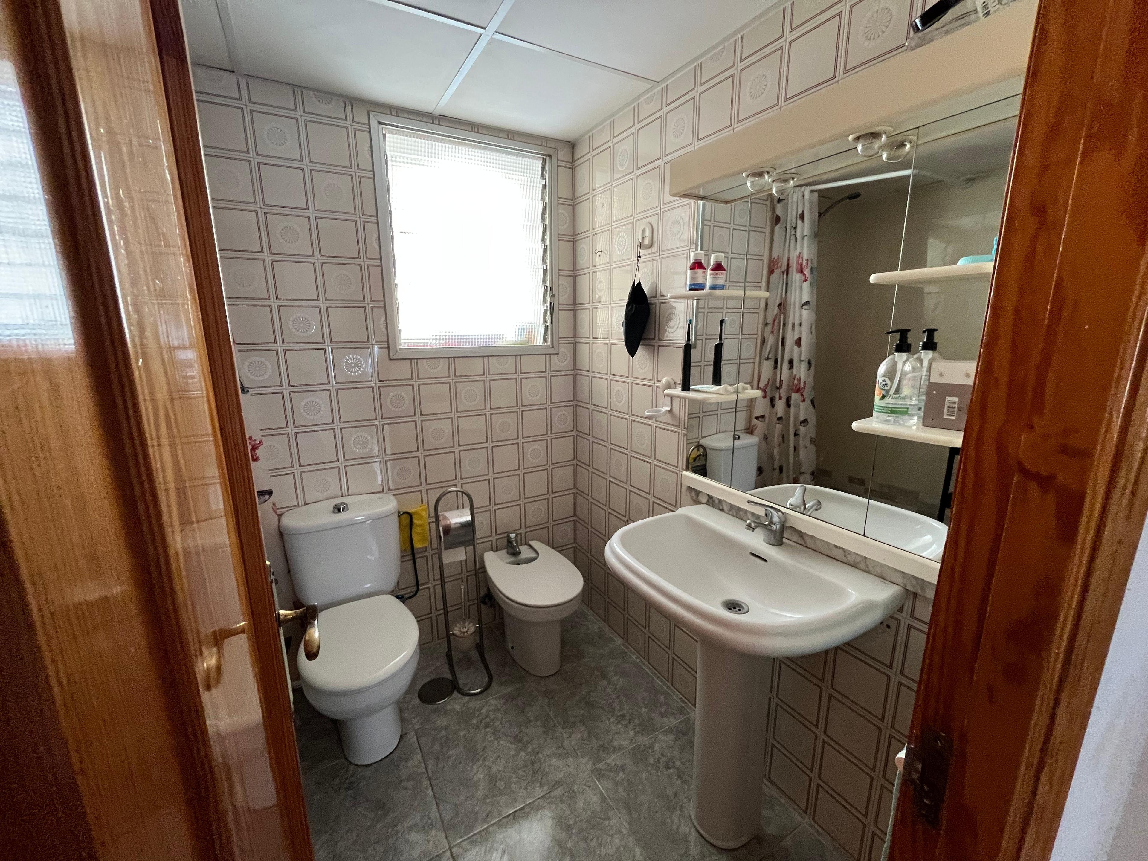Piso en Venta en Calle Matemático Romero - 18
