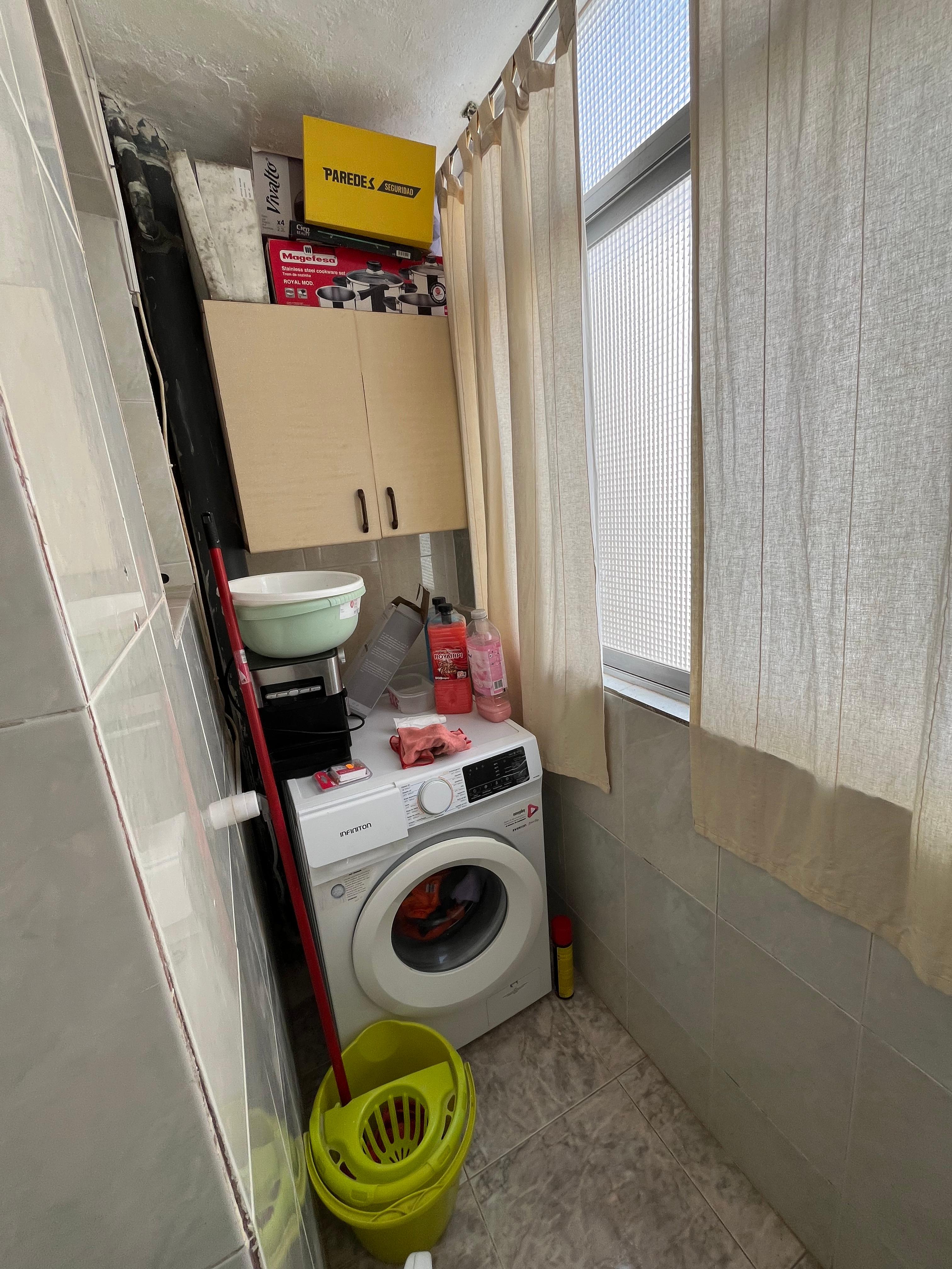 Piso en Venta en Calle Matemático Romero - 16