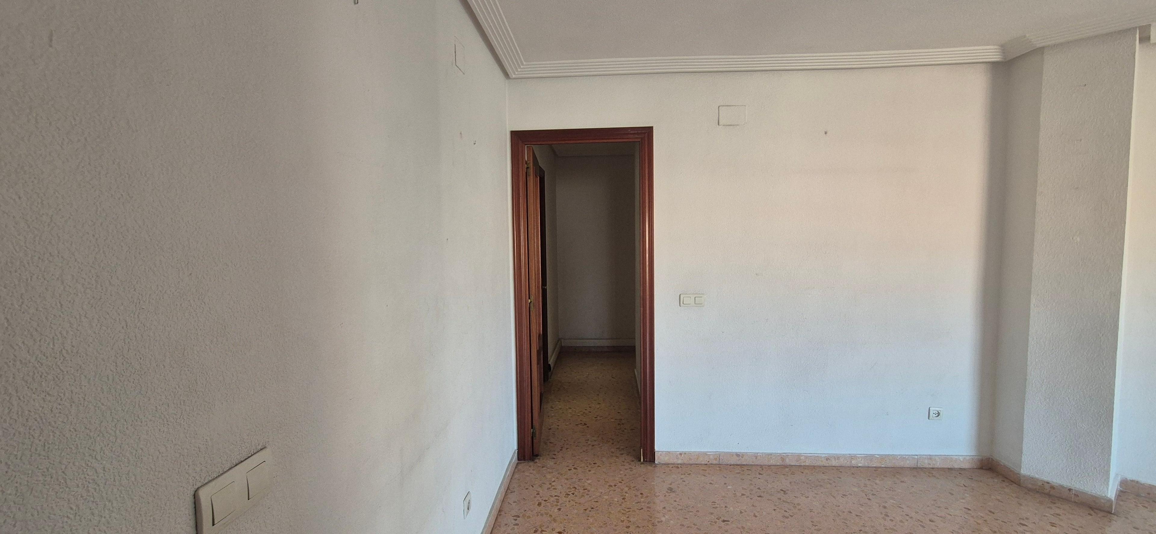 Piso en Venta en Glorieta del Músico Emilio Álvarez Antón - 9