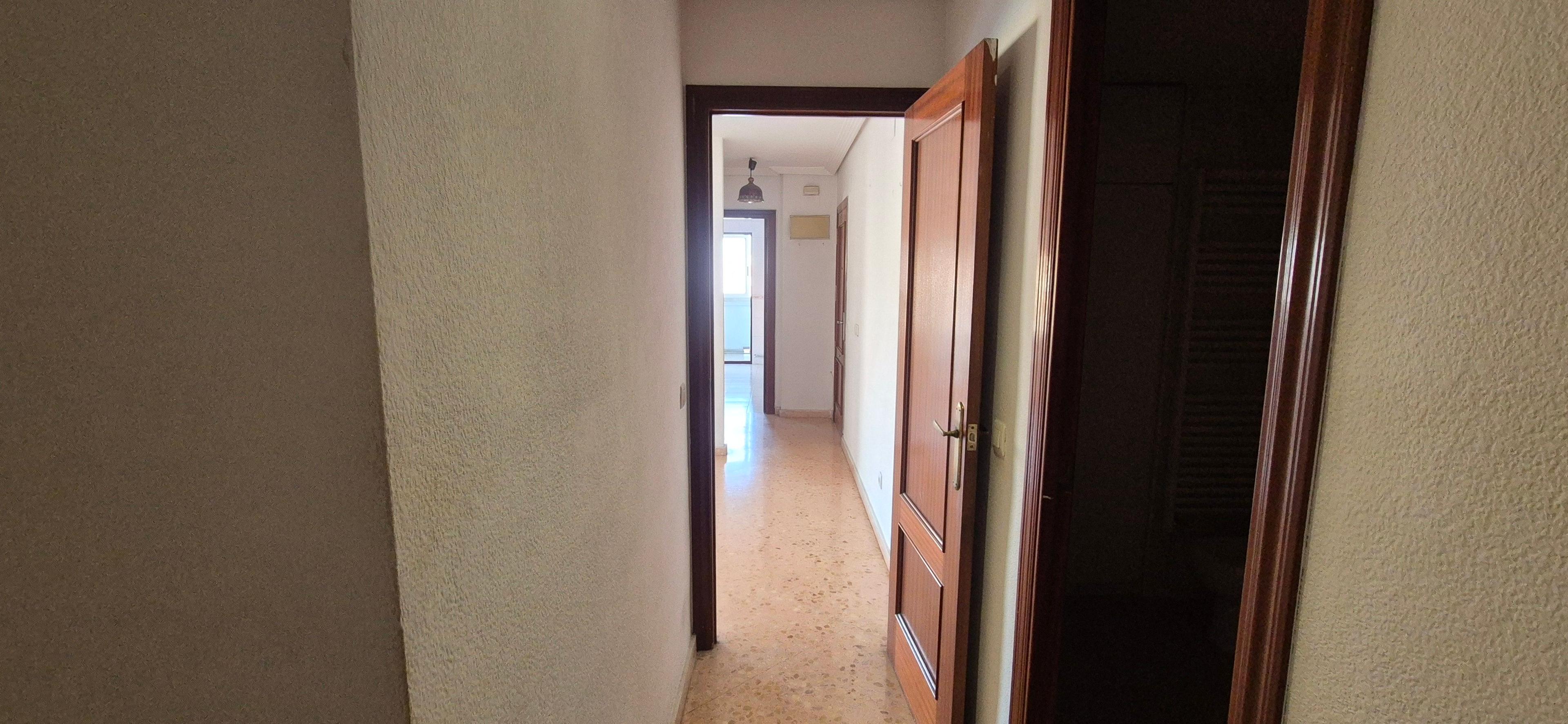 Piso en Venta en Glorieta del Músico Emilio Álvarez Antón - 11