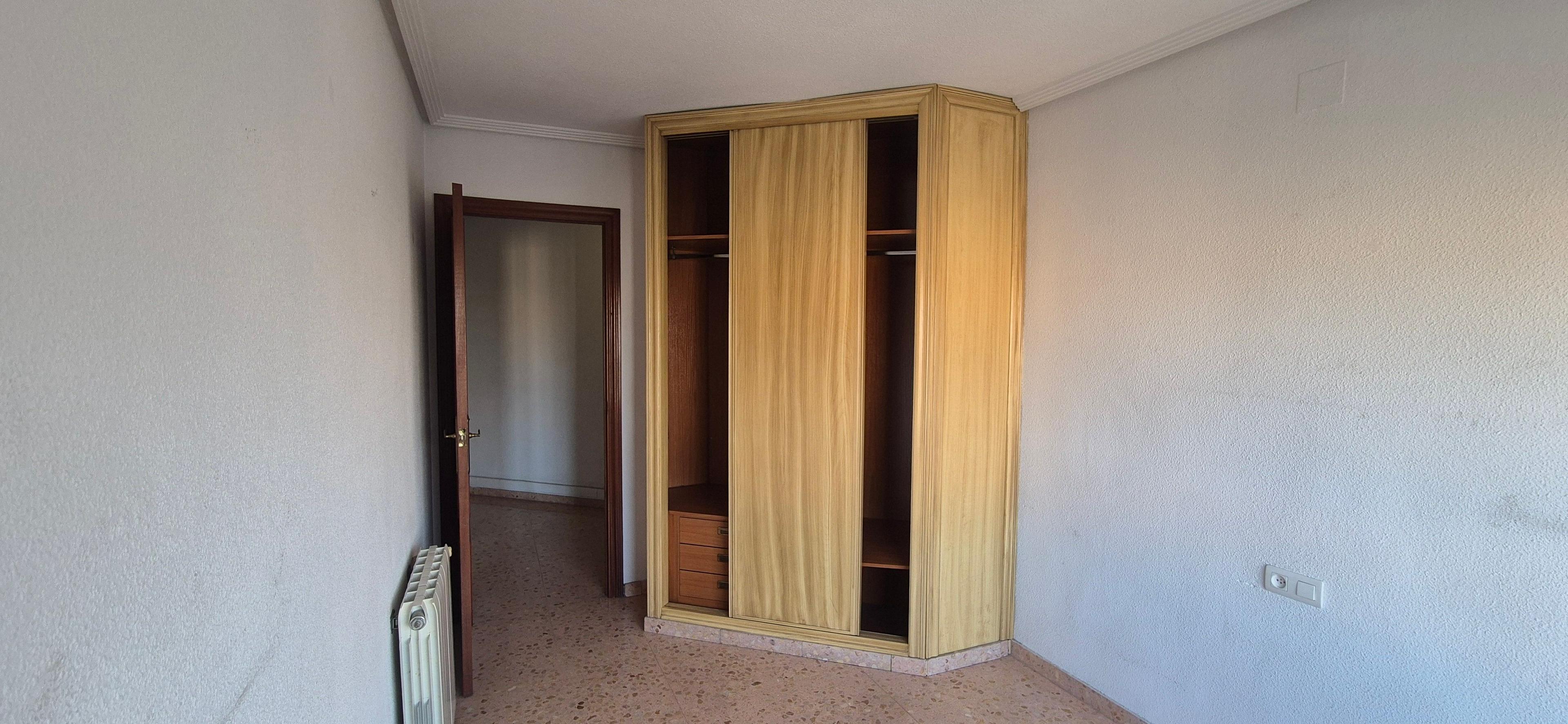 Piso en Venta en Glorieta del Músico Emilio Álvarez Antón - 13