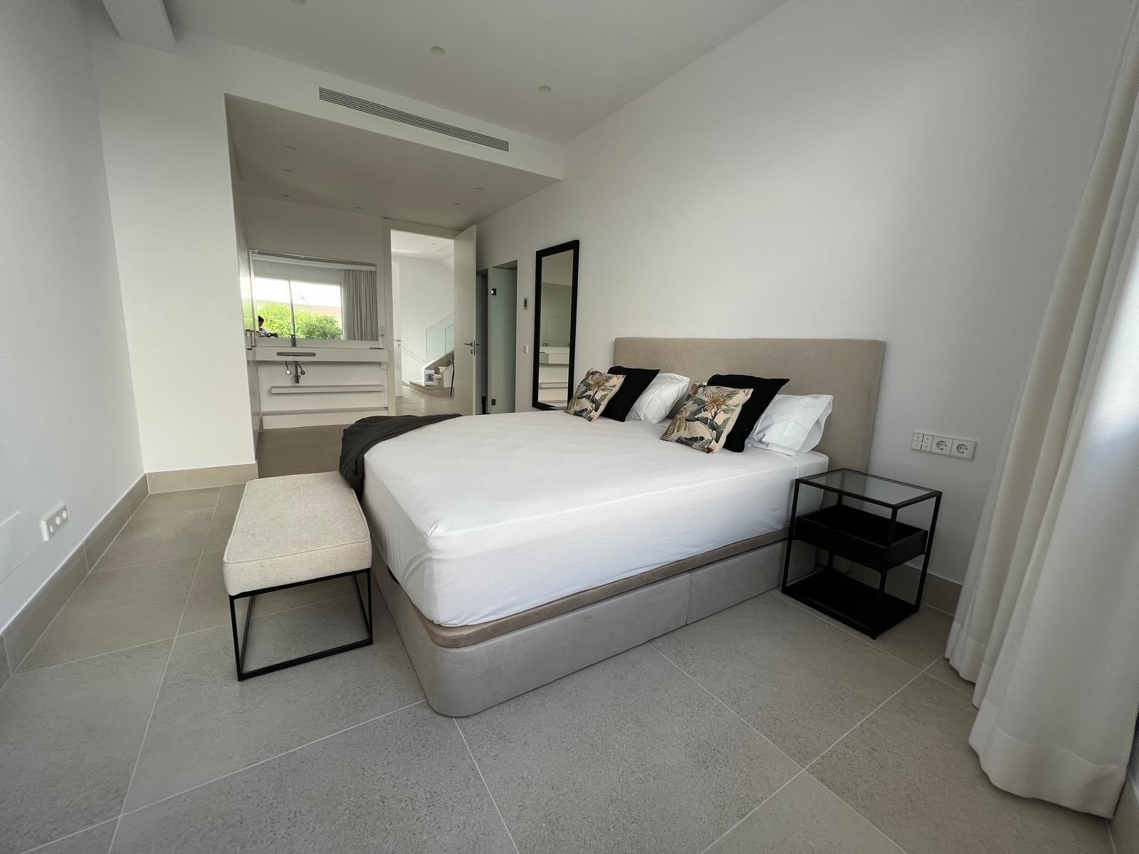 Villa en Alquiler en Via Via Pintor Will Faser - 18