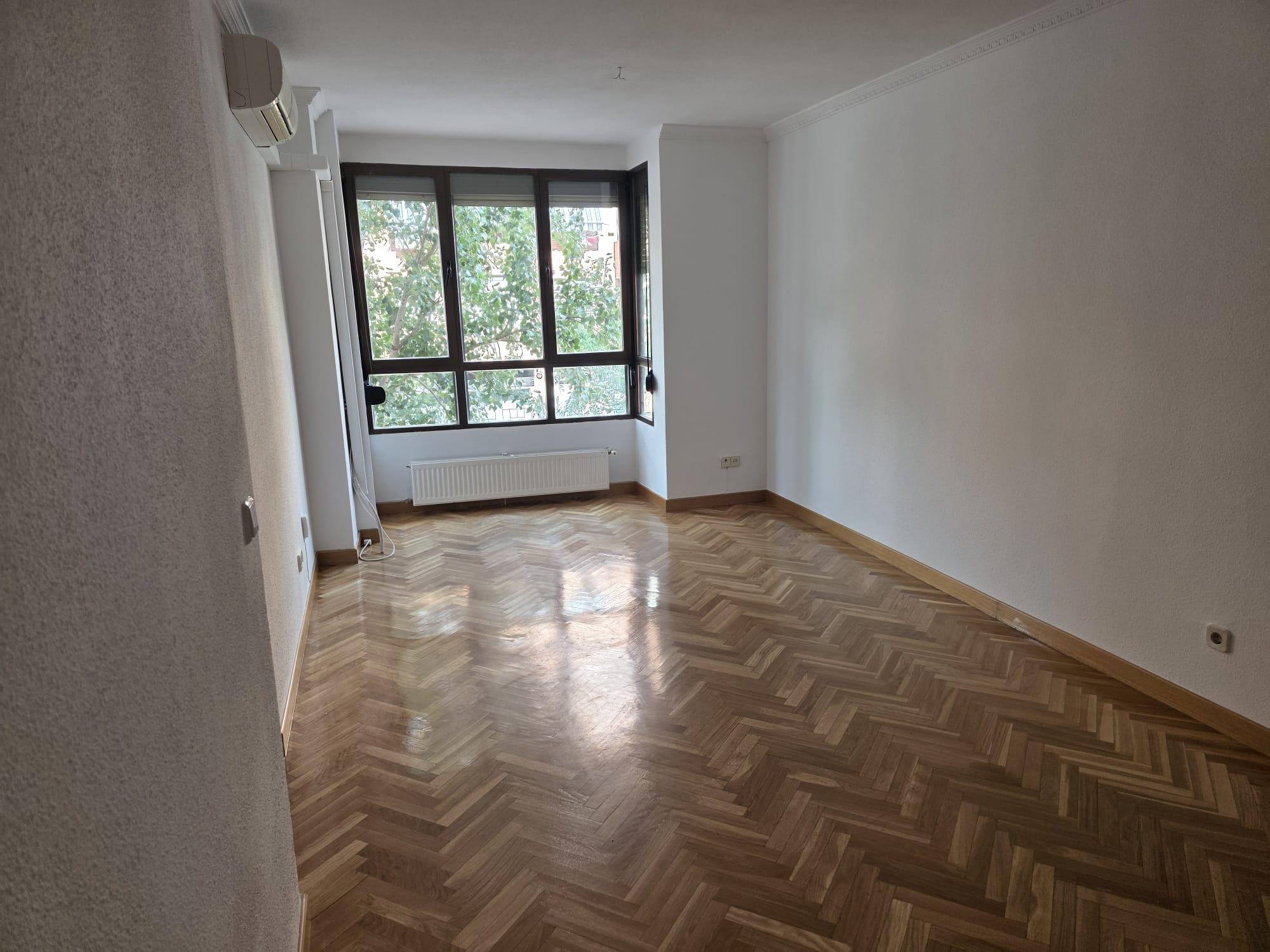 Piso en Venta en Calle Aragón - 1