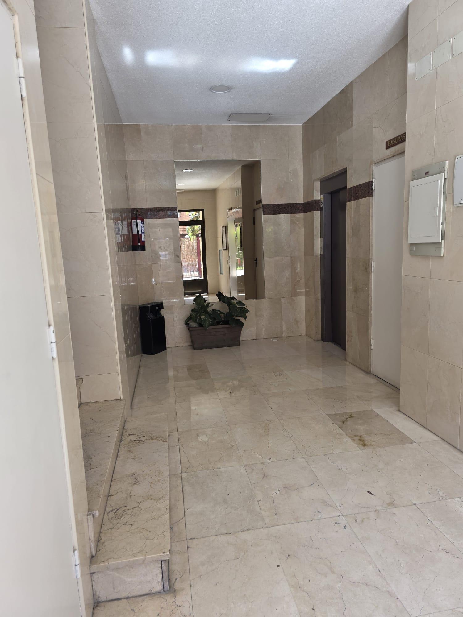 Piso en Venta en Calle Aragón - 21