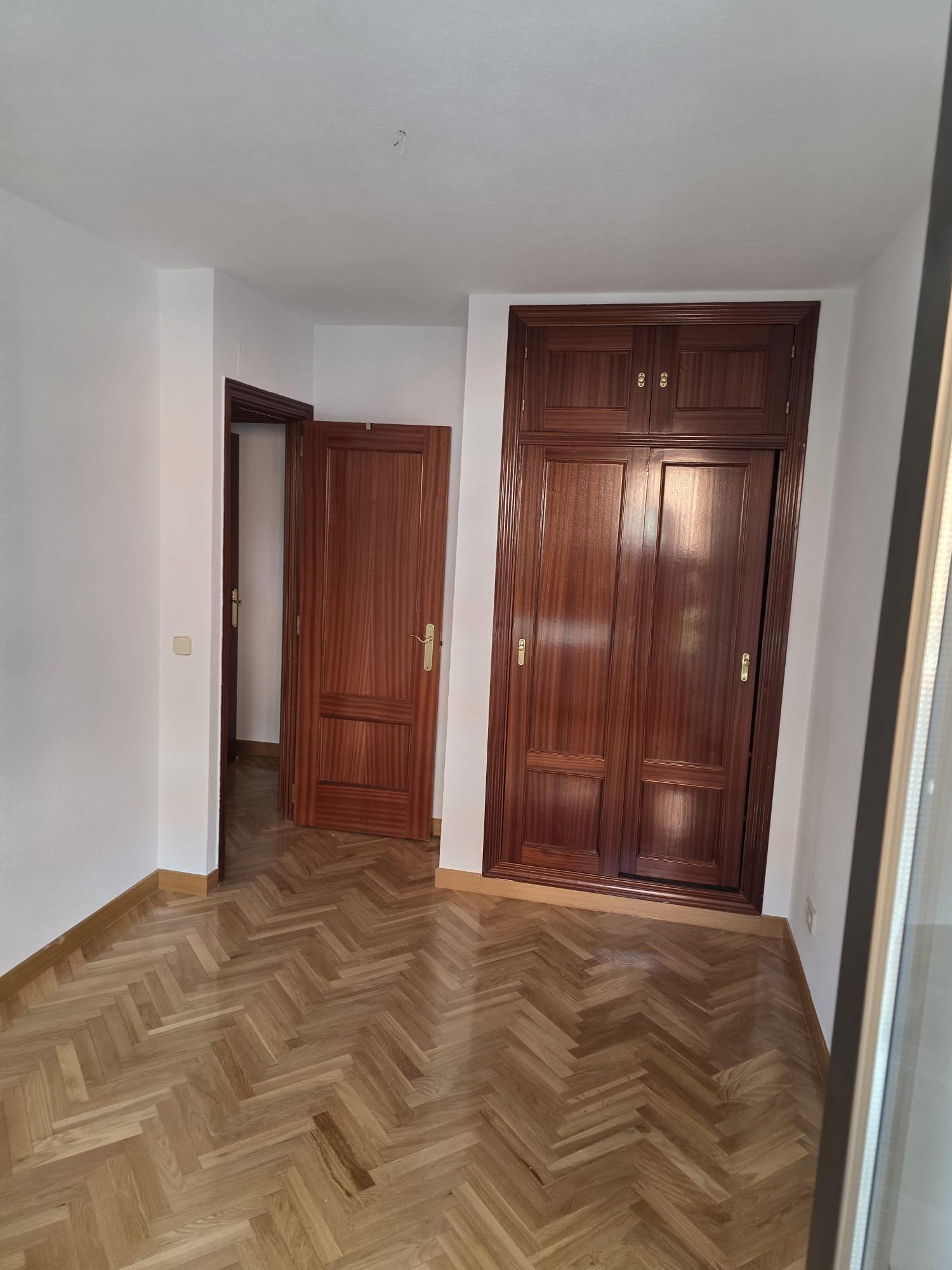 Piso en Venta en Calle Aragón - 12