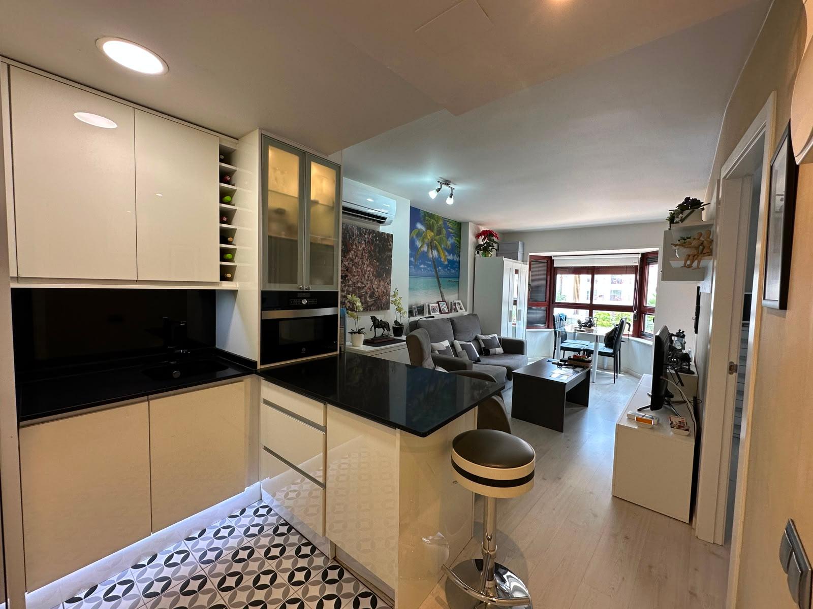 Piso en Venta en Calle Derramador - 2