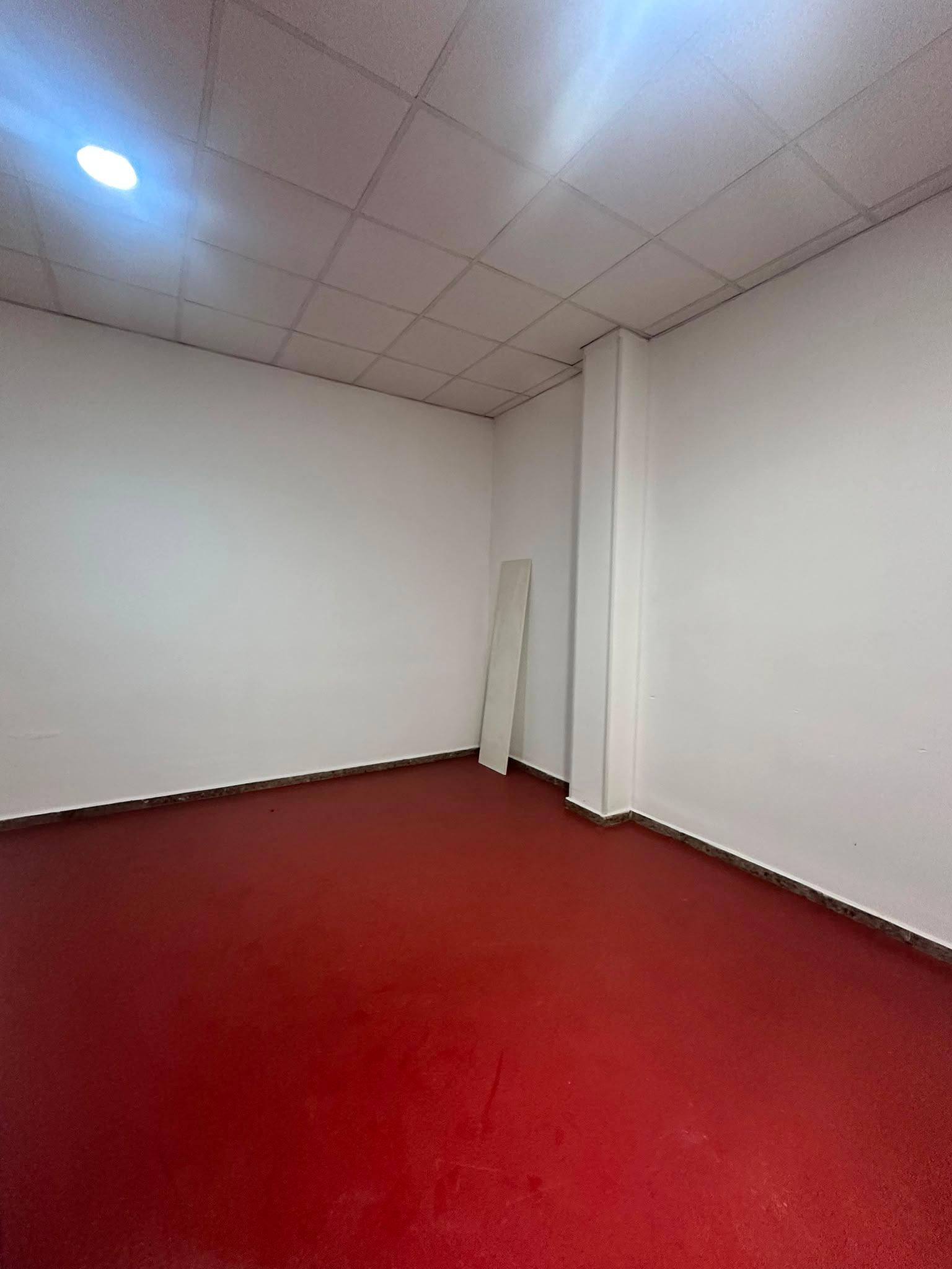 Local en Venta en Carrer del Mestre Sanchis Almiñano - 3