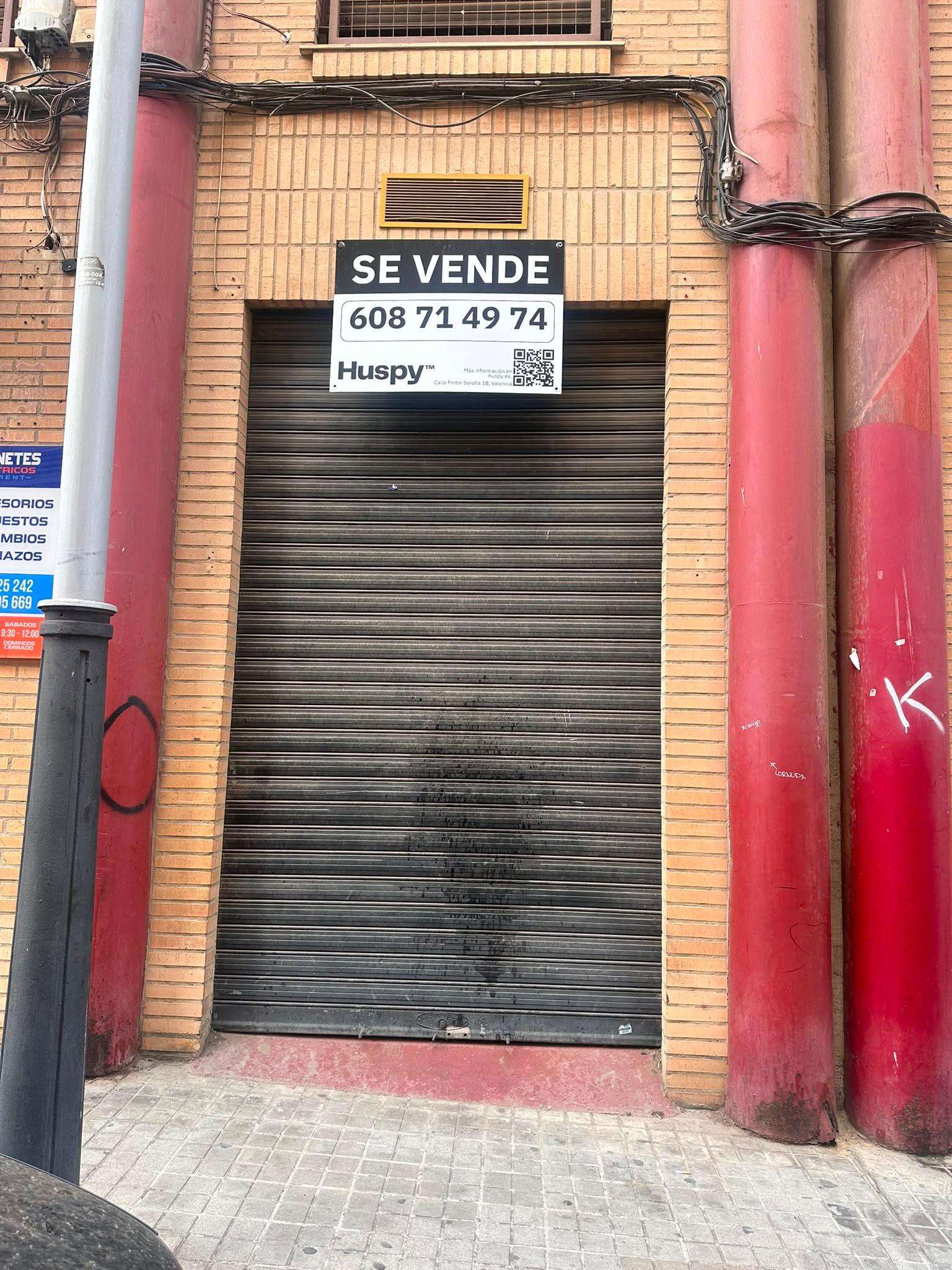 Local en Venta en Carrer del Mestre Sanchis Almiñano - 10
